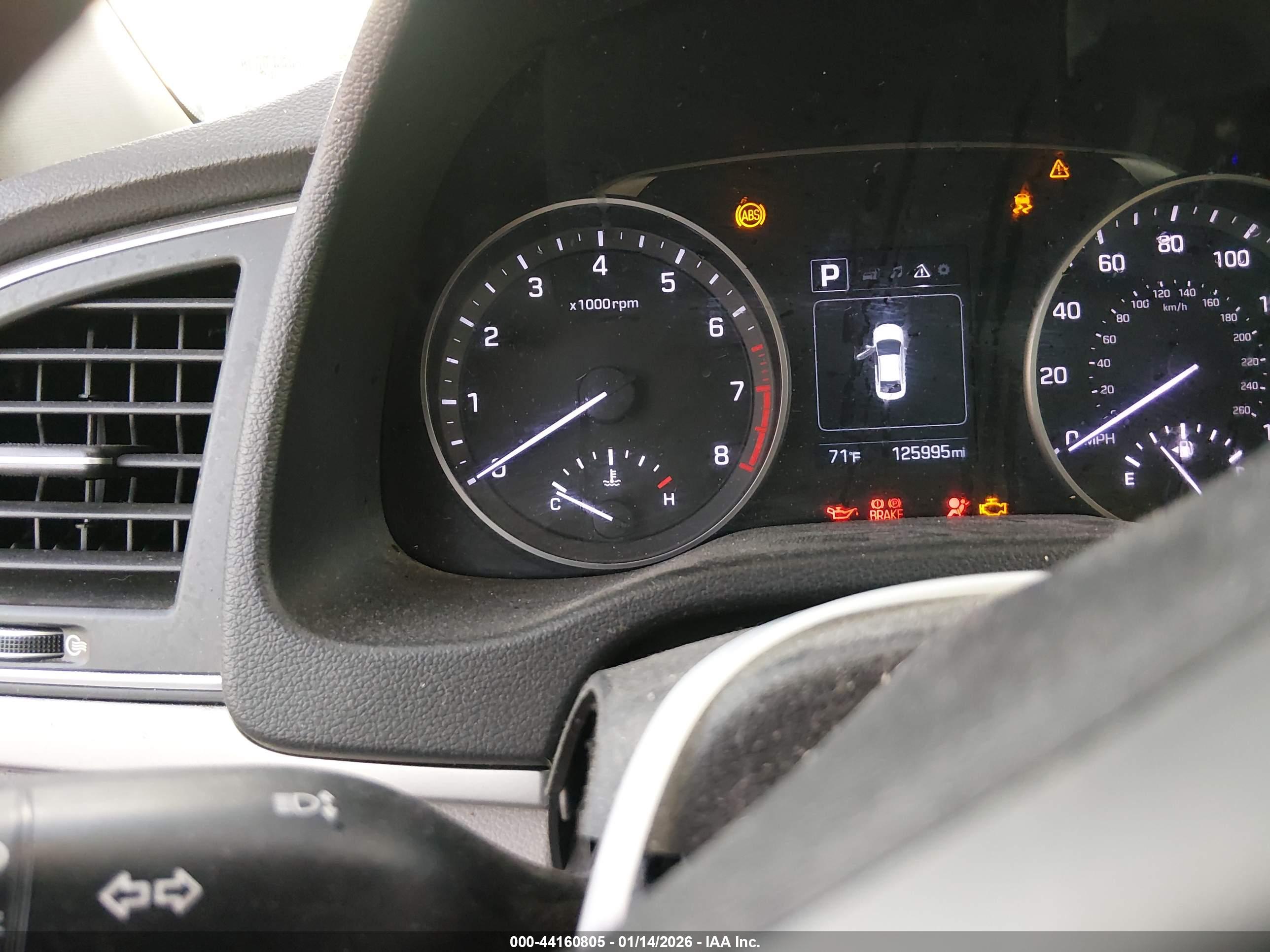 HYUNDAI ELANTRA image 7