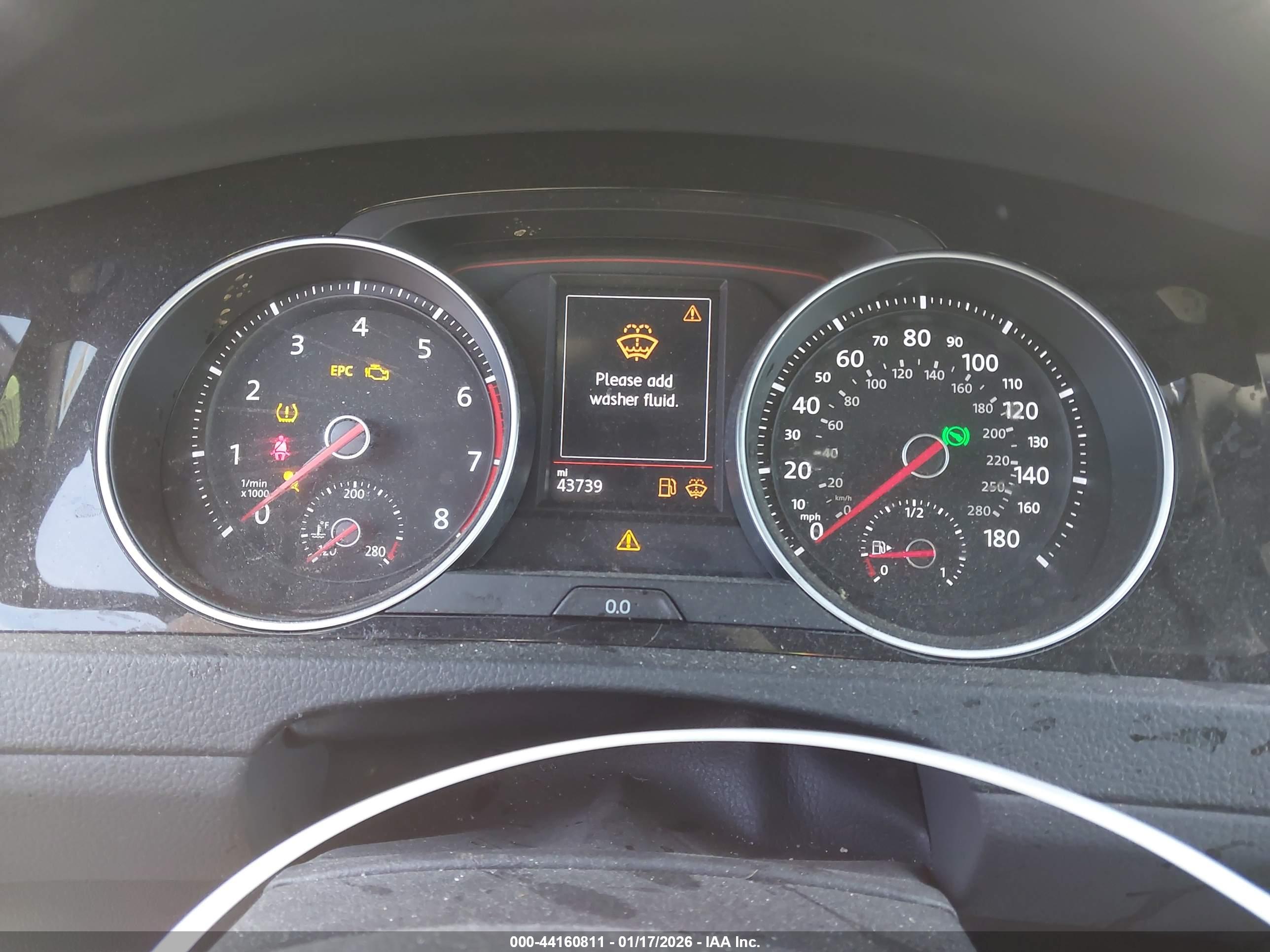 VOLKSWAGEN GOLF image 7
