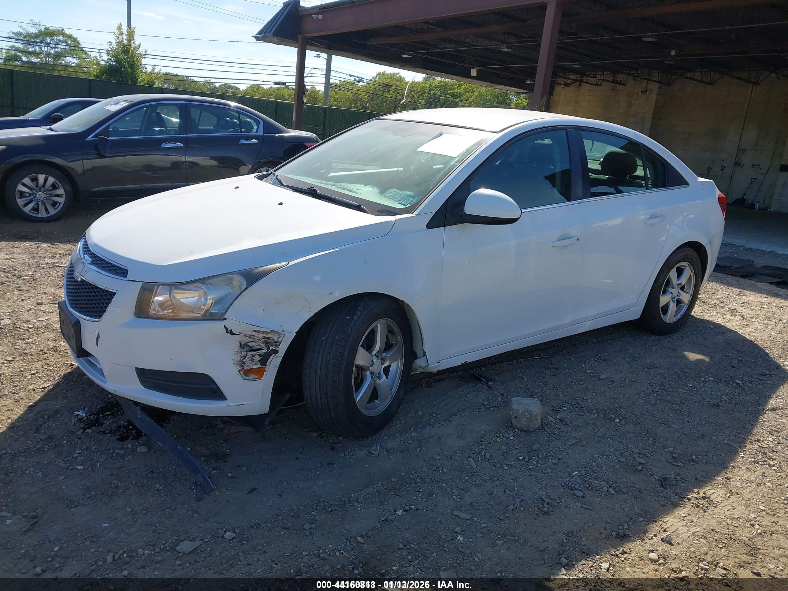 CHEVROLET CRUZE image 2