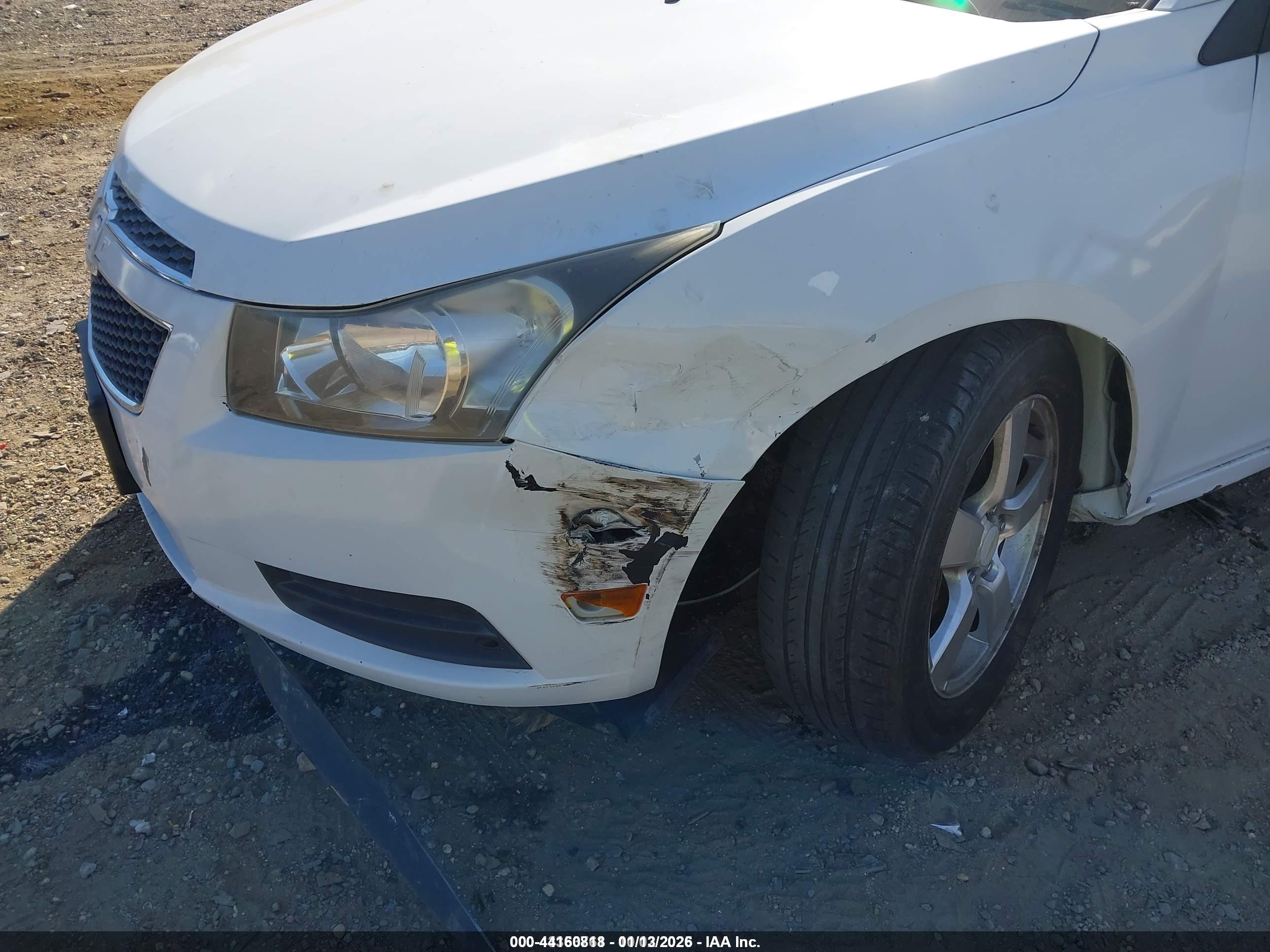 CHEVROLET CRUZE image 6