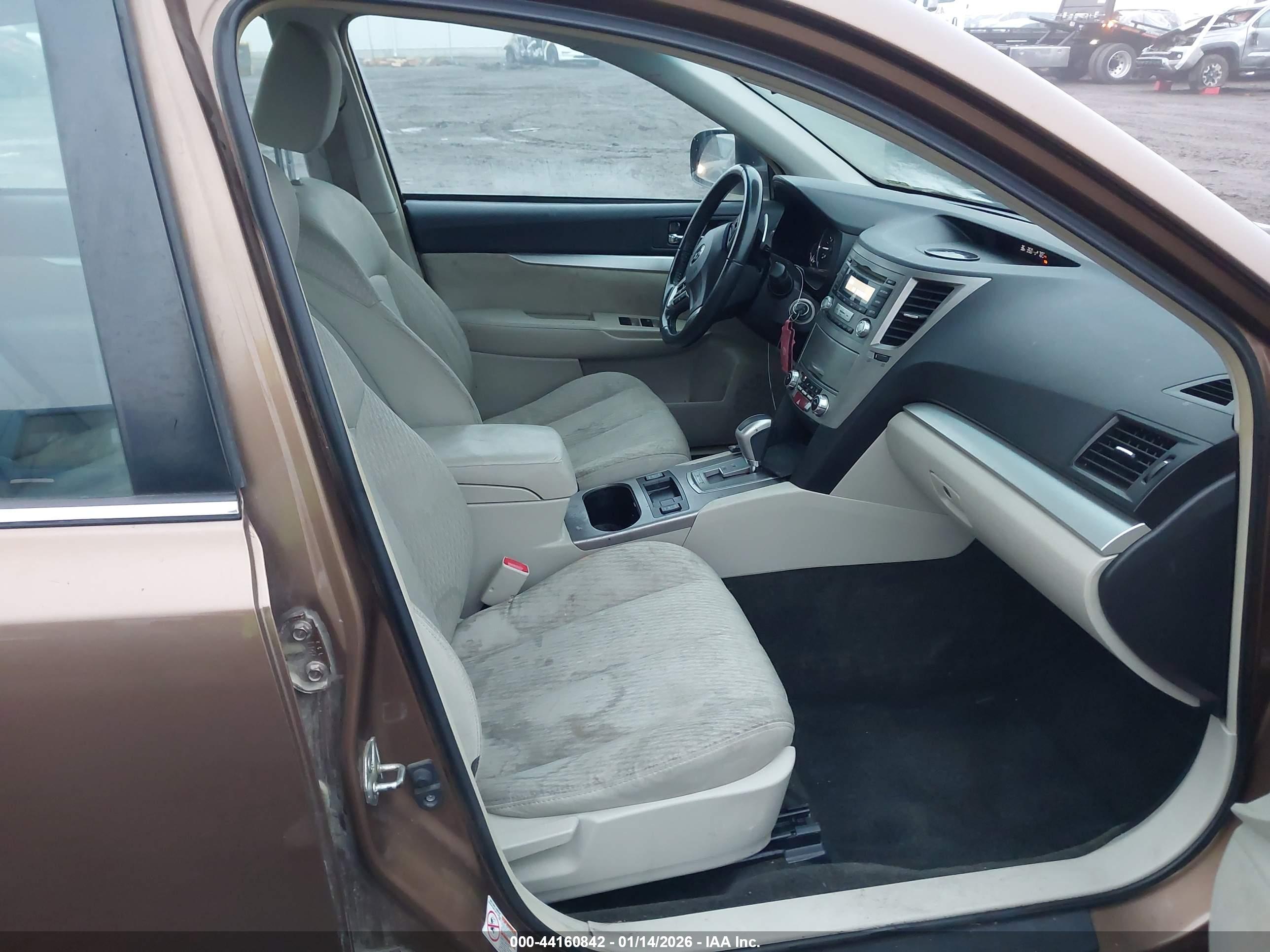 SUBARU LEGACY image 5