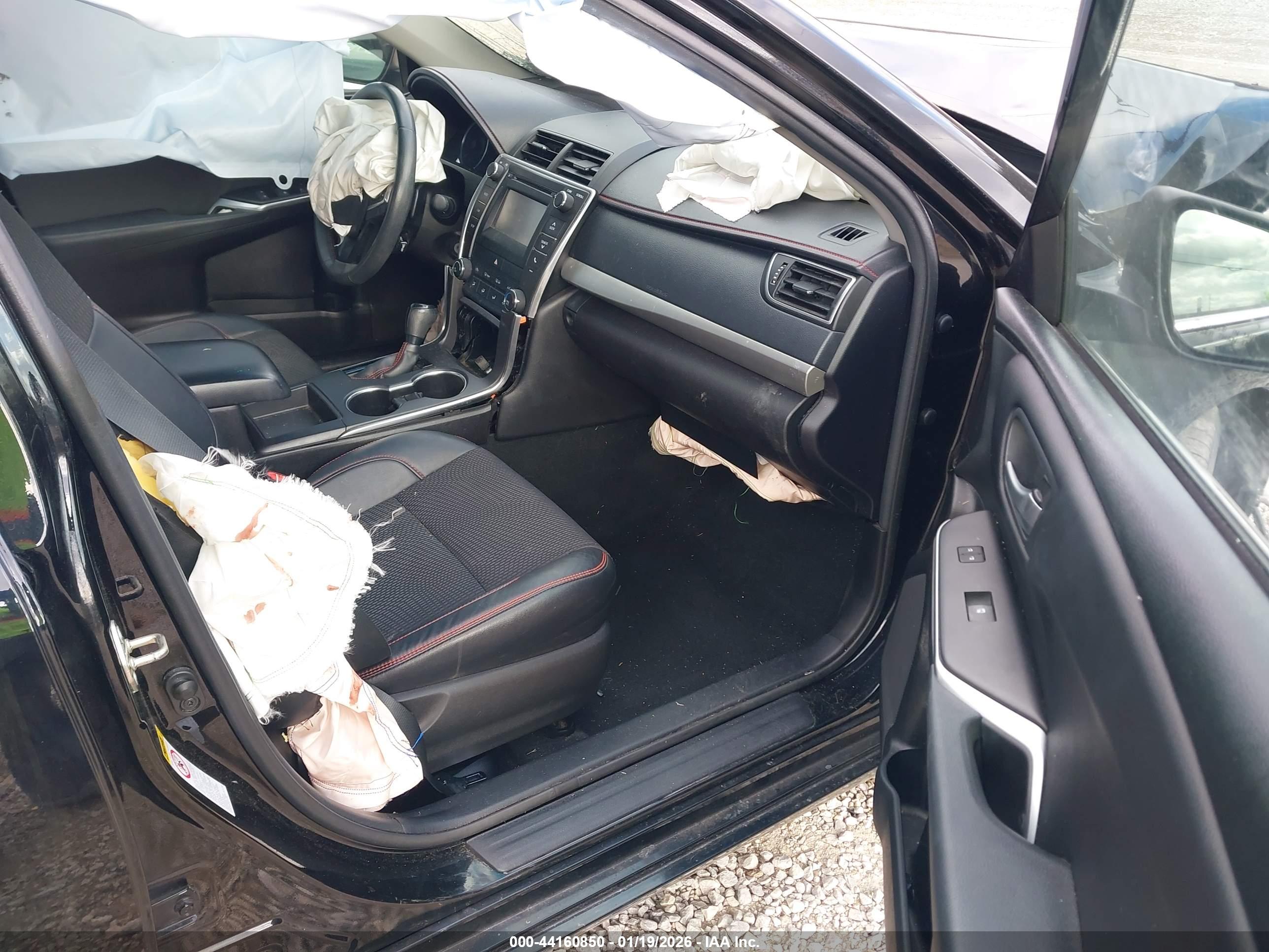 TOYOTA CAMRY image 5