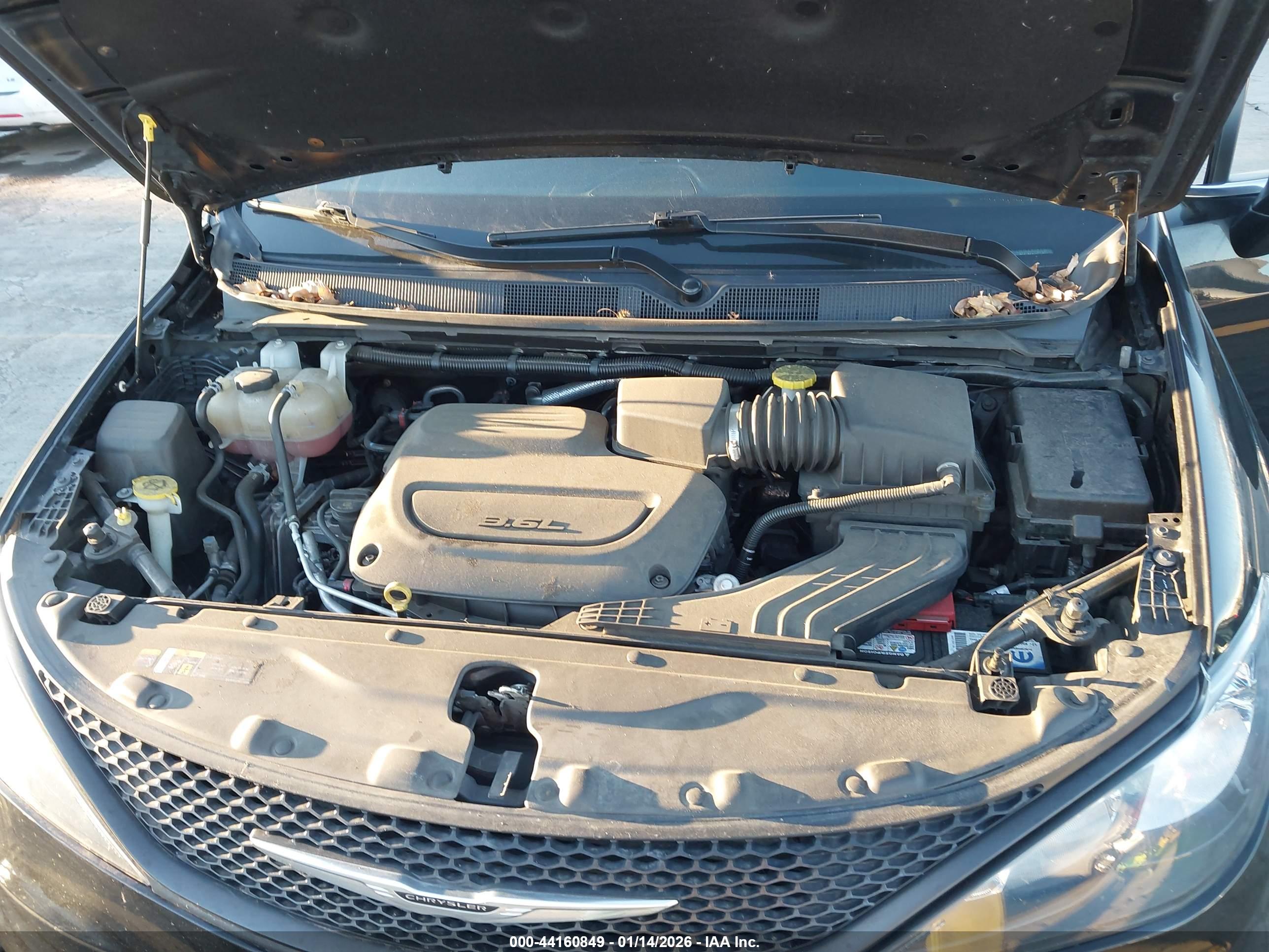 CHRYSLER VOYAGER image 10