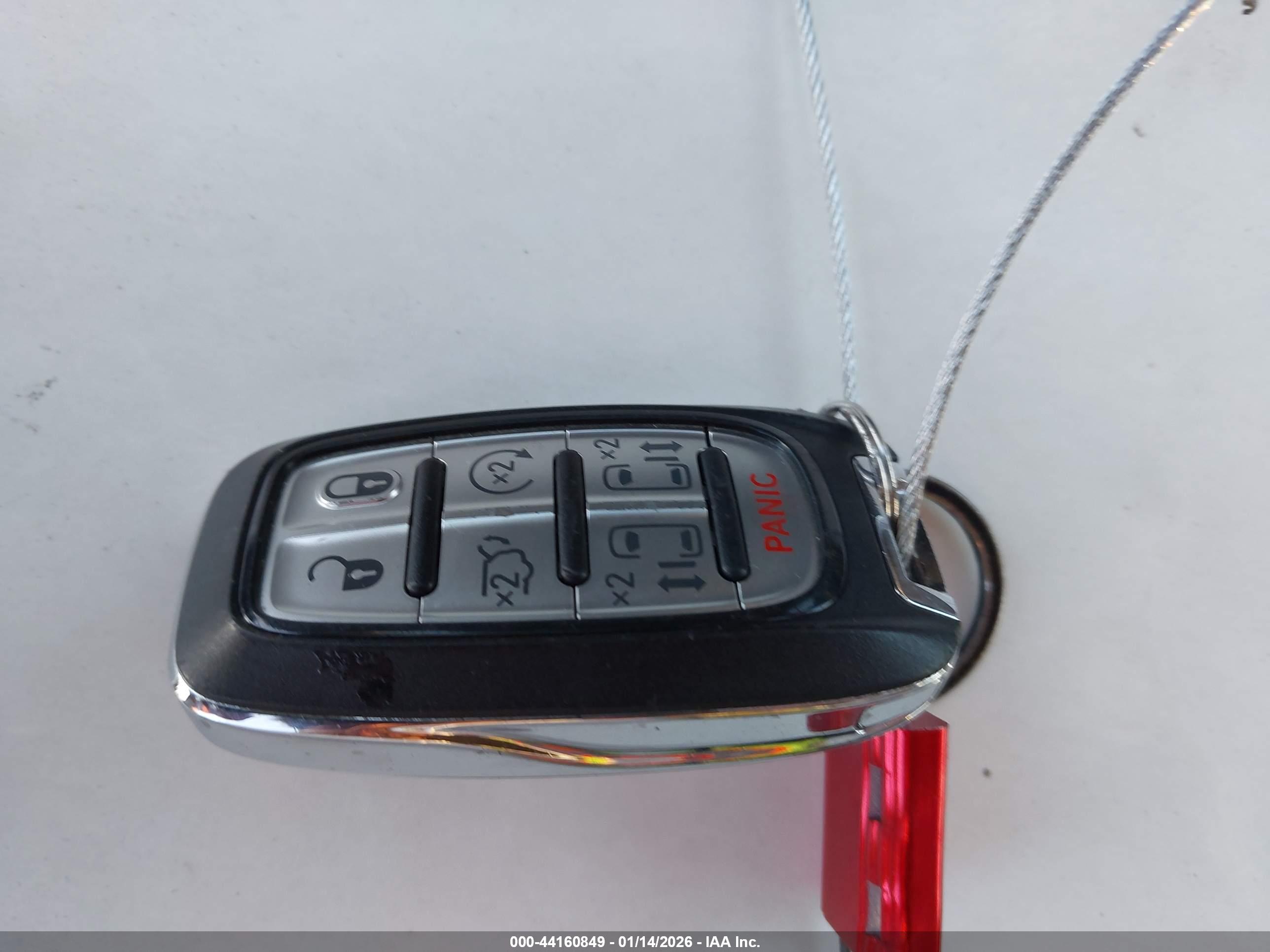 CHRYSLER VOYAGER image 11