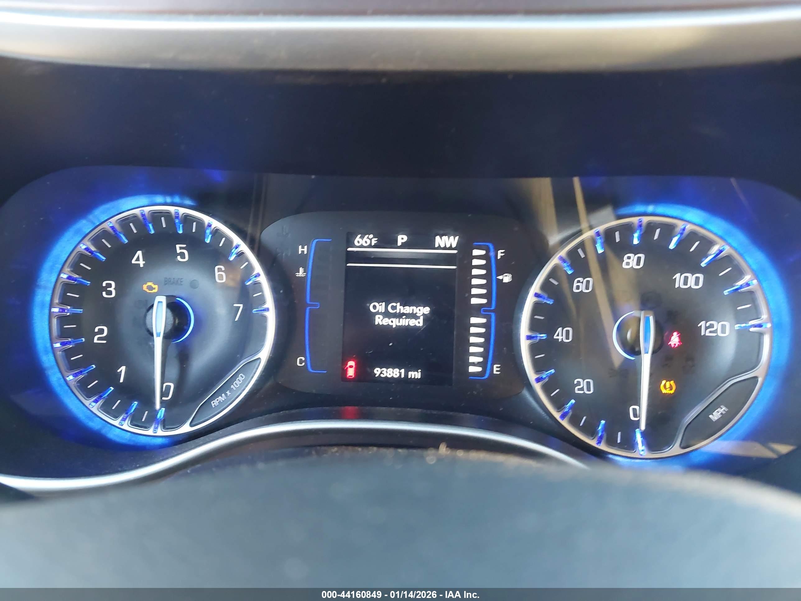 CHRYSLER VOYAGER image 7