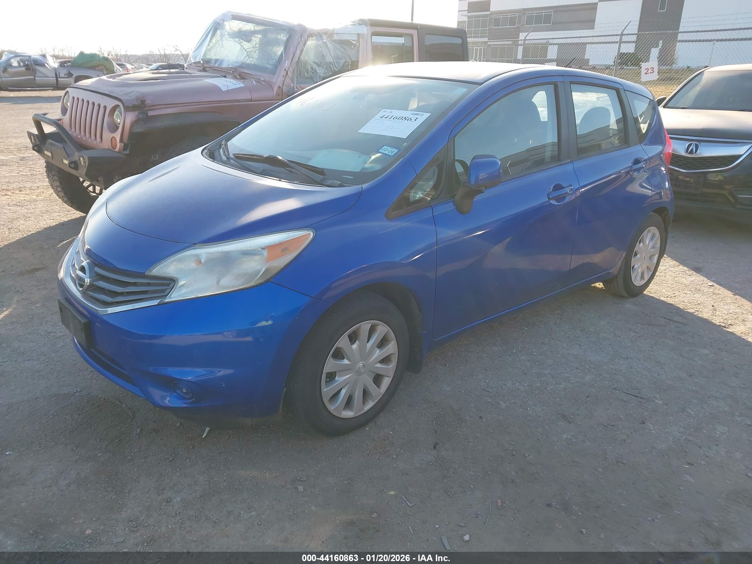 NISSAN VERSA image 2