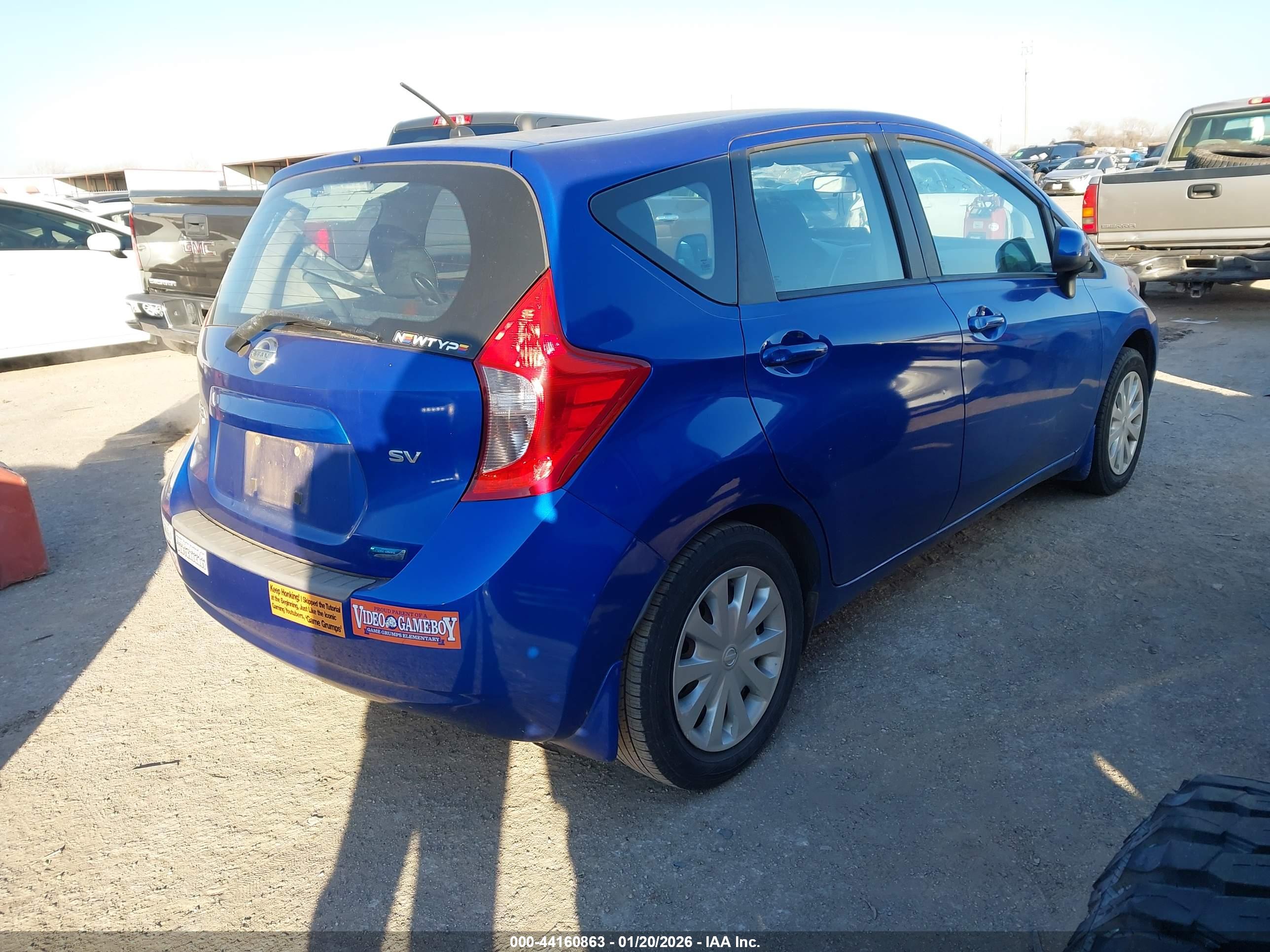 NISSAN VERSA image 4