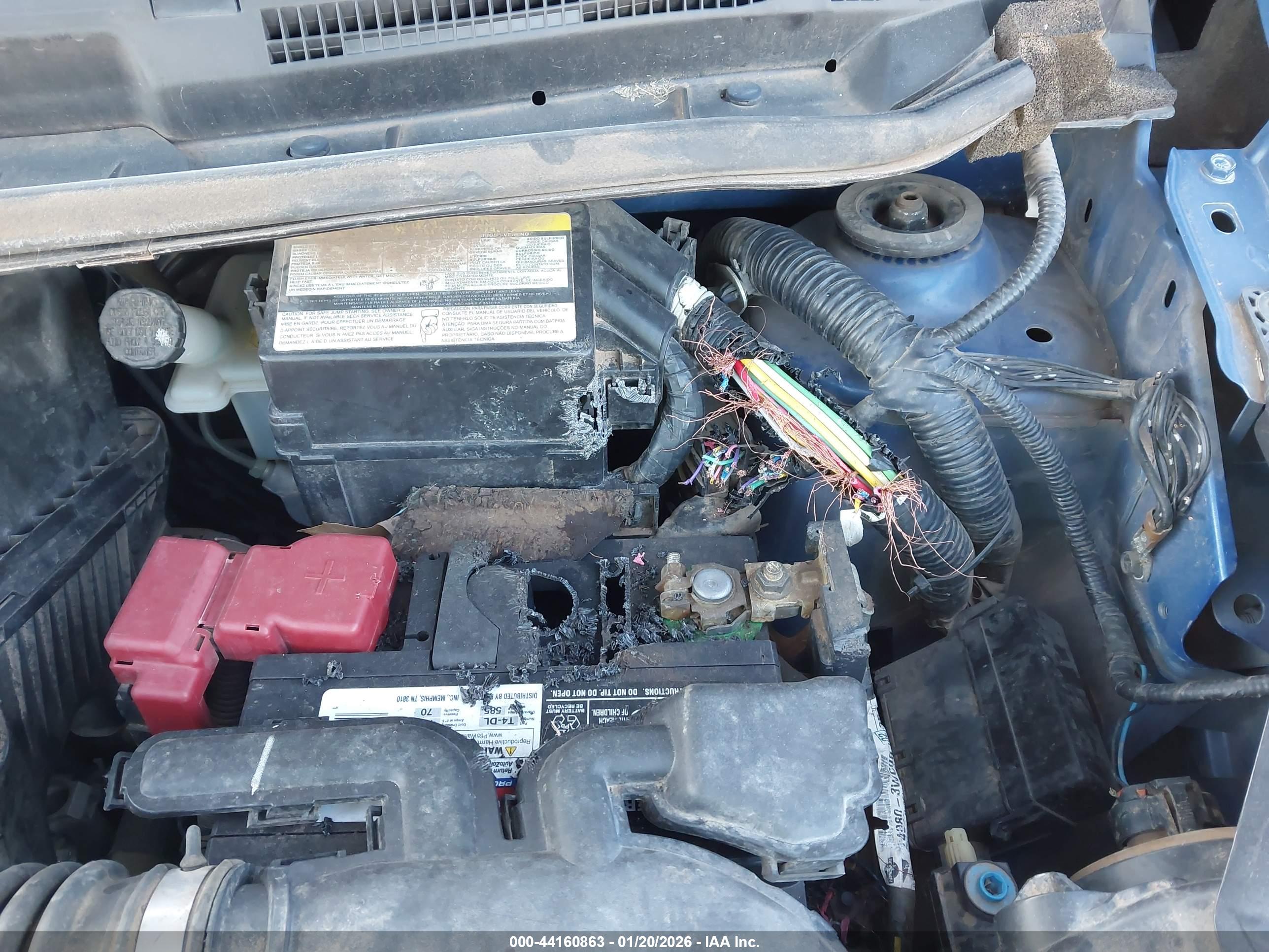 NISSAN VERSA image 6