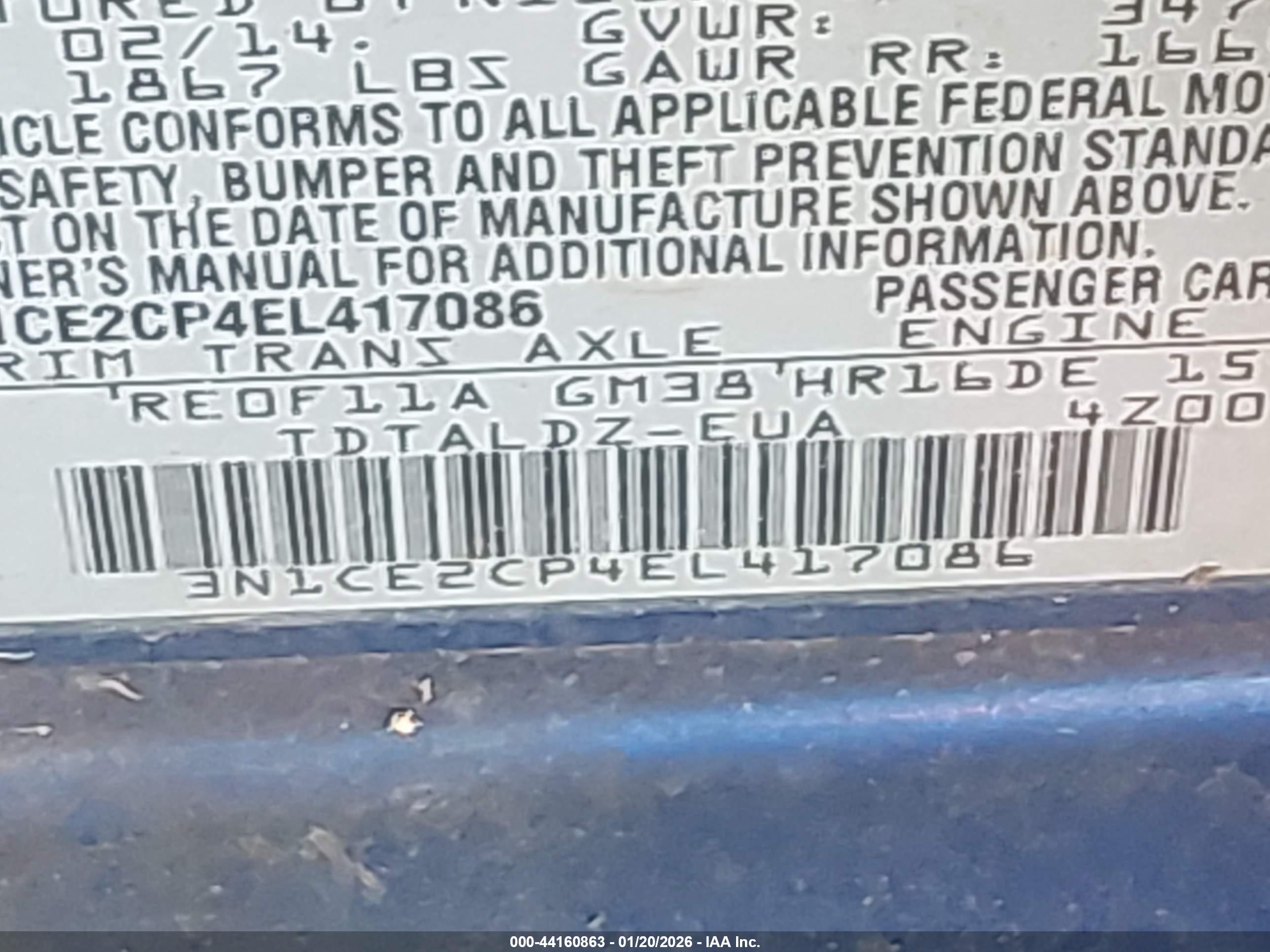 NISSAN VERSA image 9
