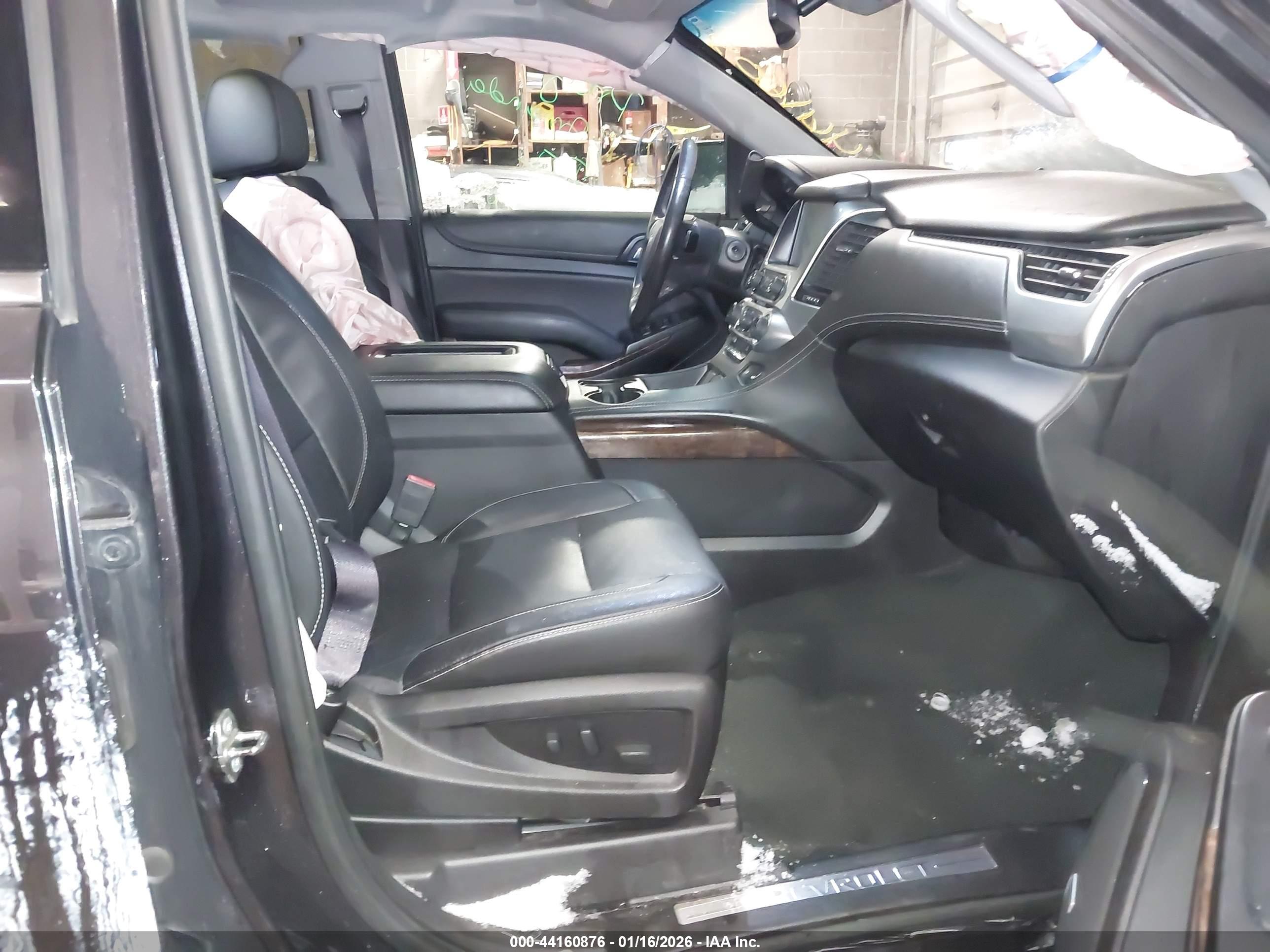 CHEVROLET TAHOE image 5