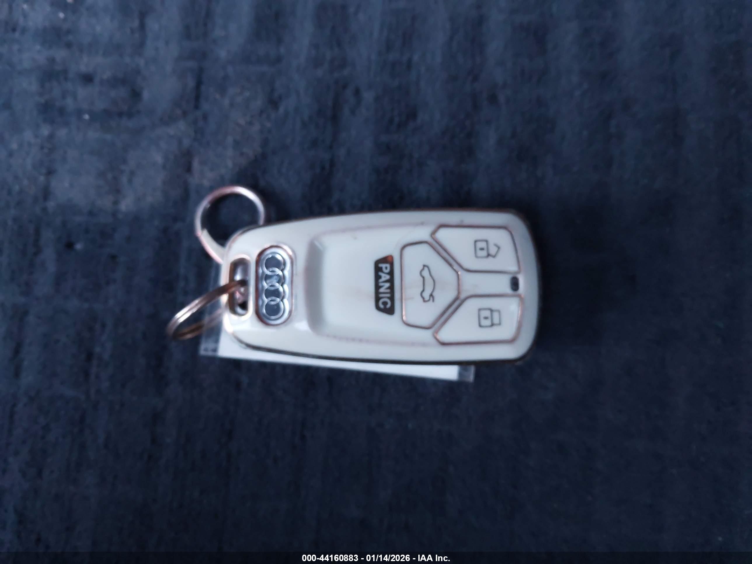 AUDI A4 image 11