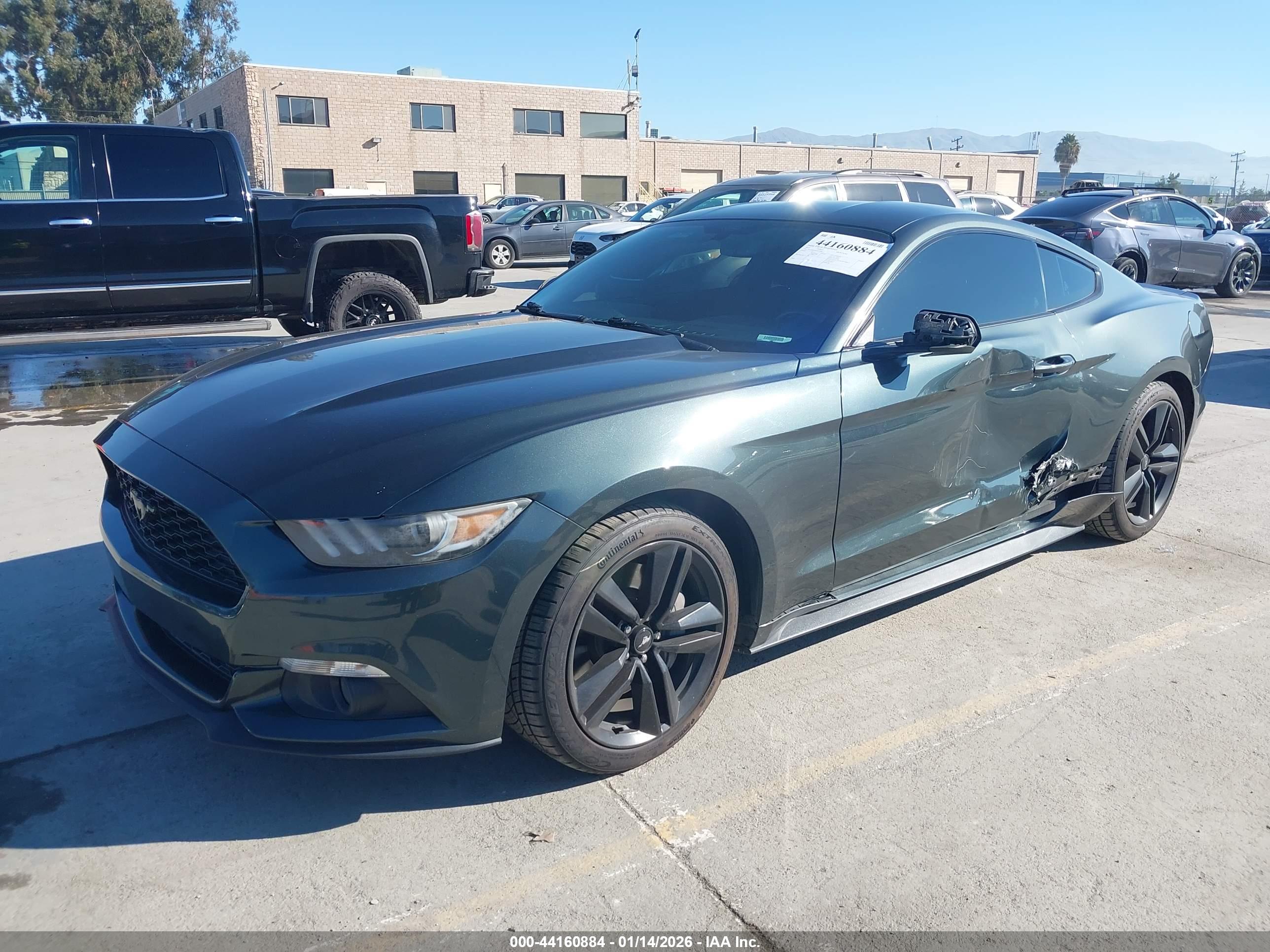 FORD MUSTANG image 2
