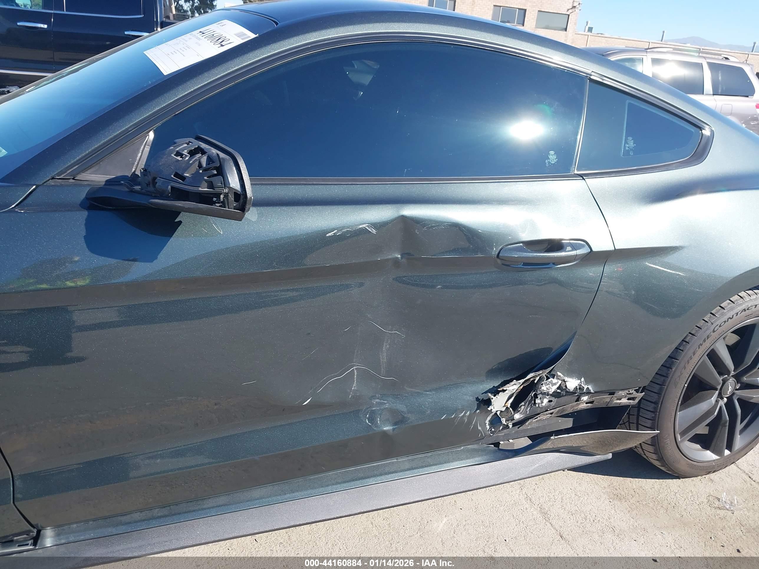 FORD MUSTANG image 6