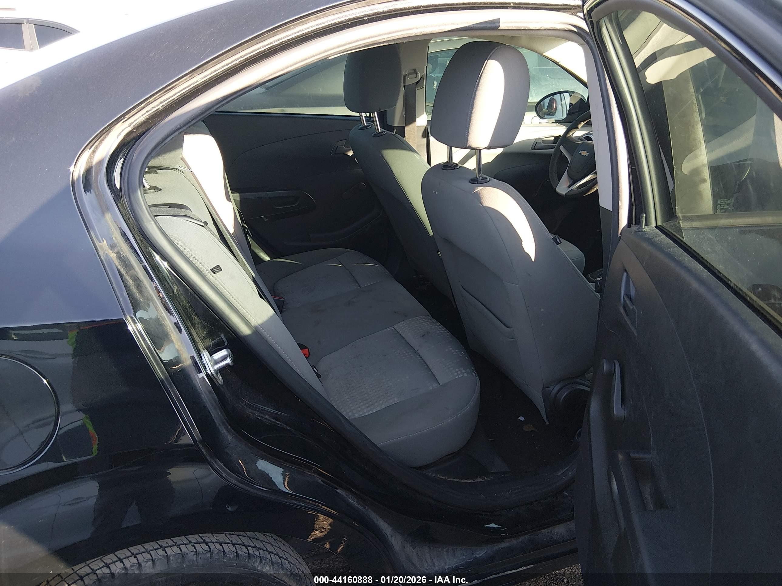 CHEVROLET SONIC image 8