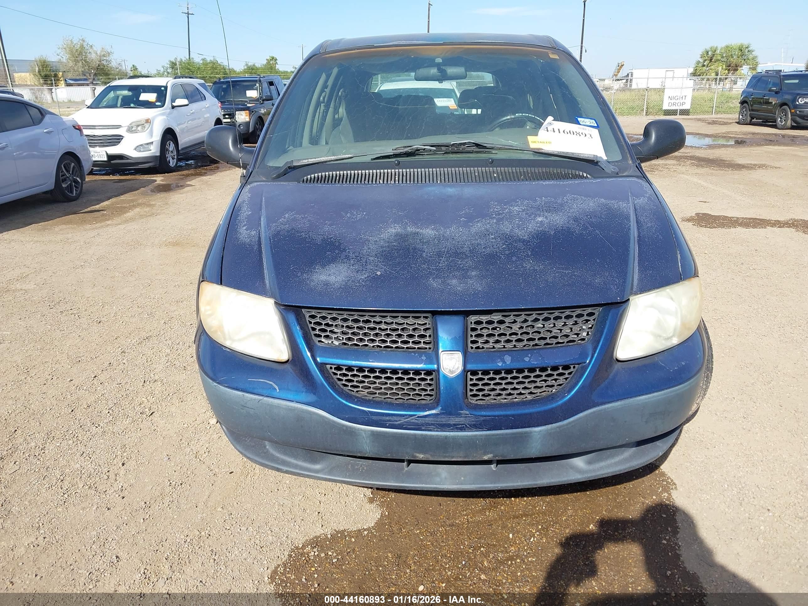 DODGE CARAVAN image 6