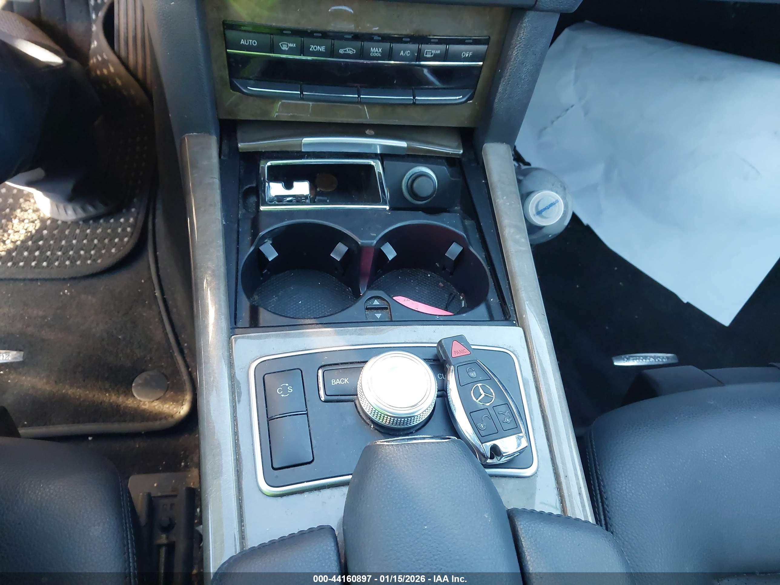 MERCEDES-BENZ E image 11