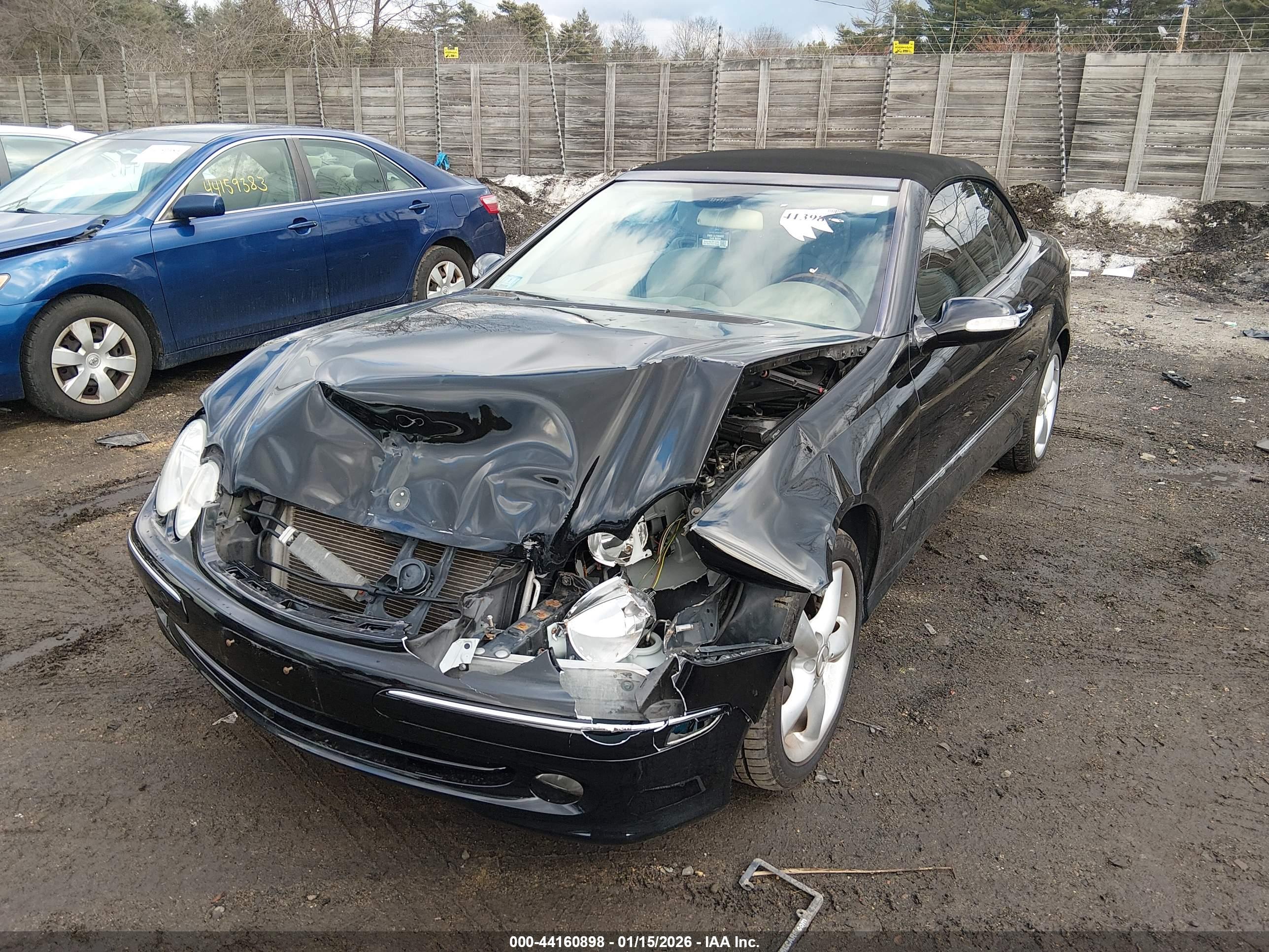 MERCEDES-BENZ CLK image 2