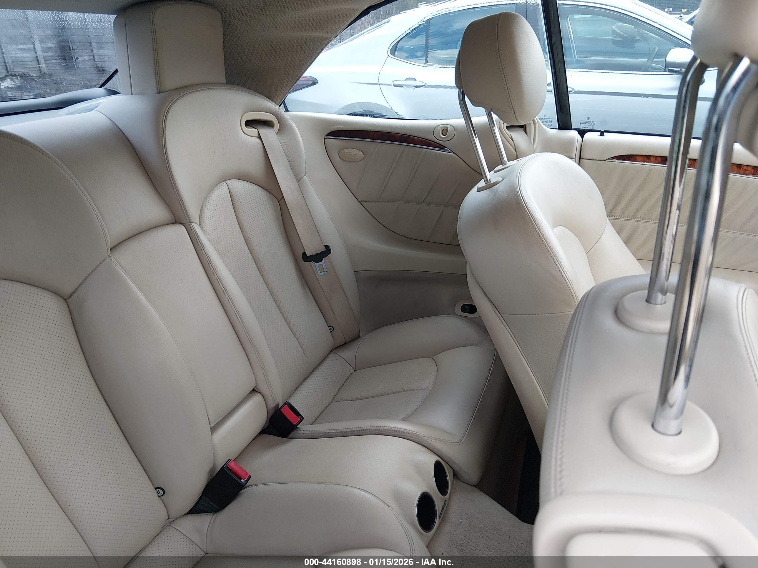 MERCEDES-BENZ CLK image 8