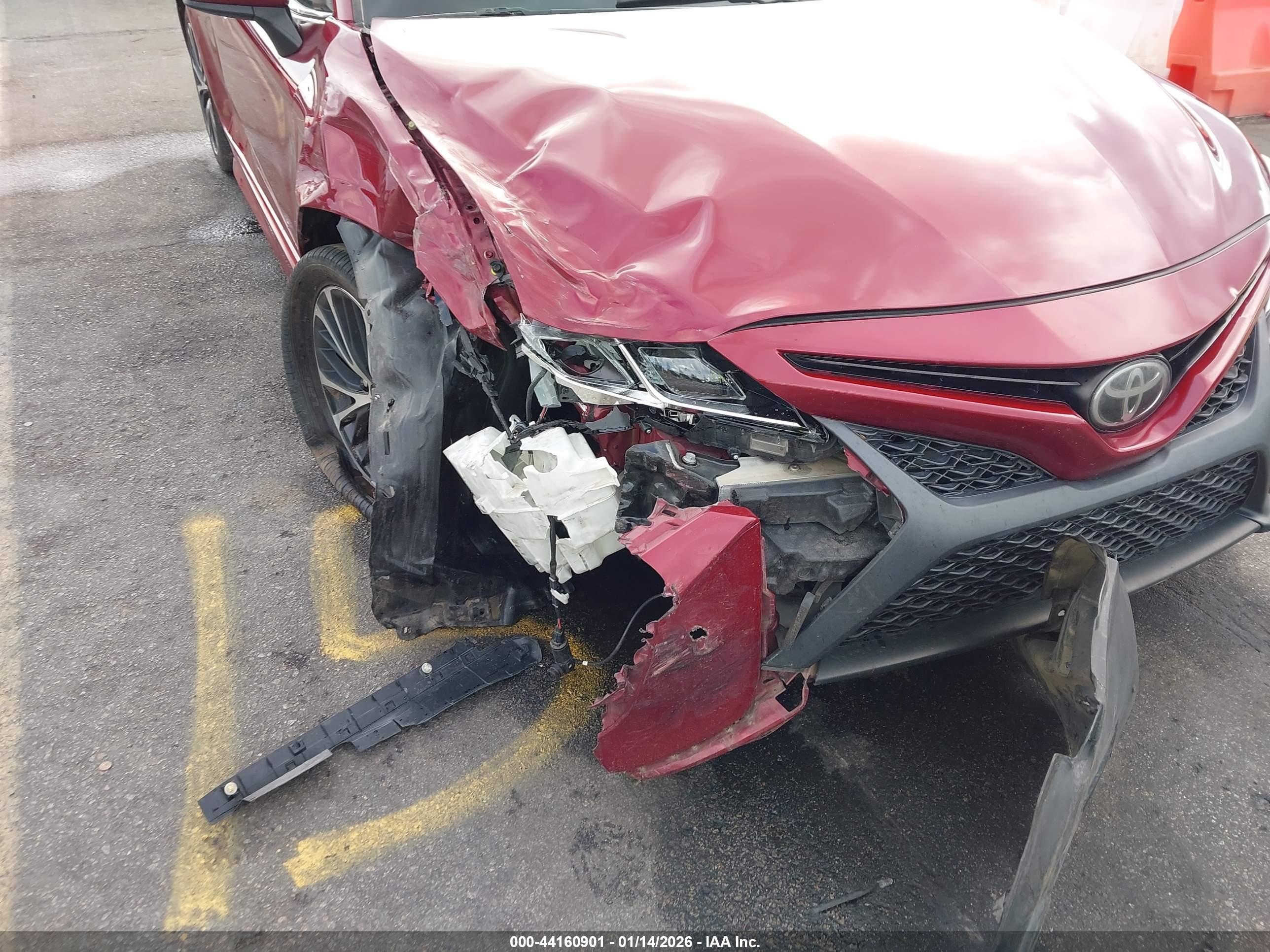 TOYOTA CAMRY image 6