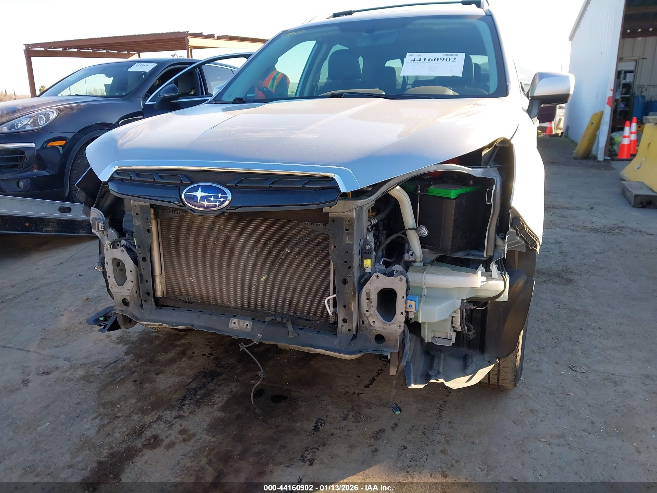 SUBARU FORESTER image 6