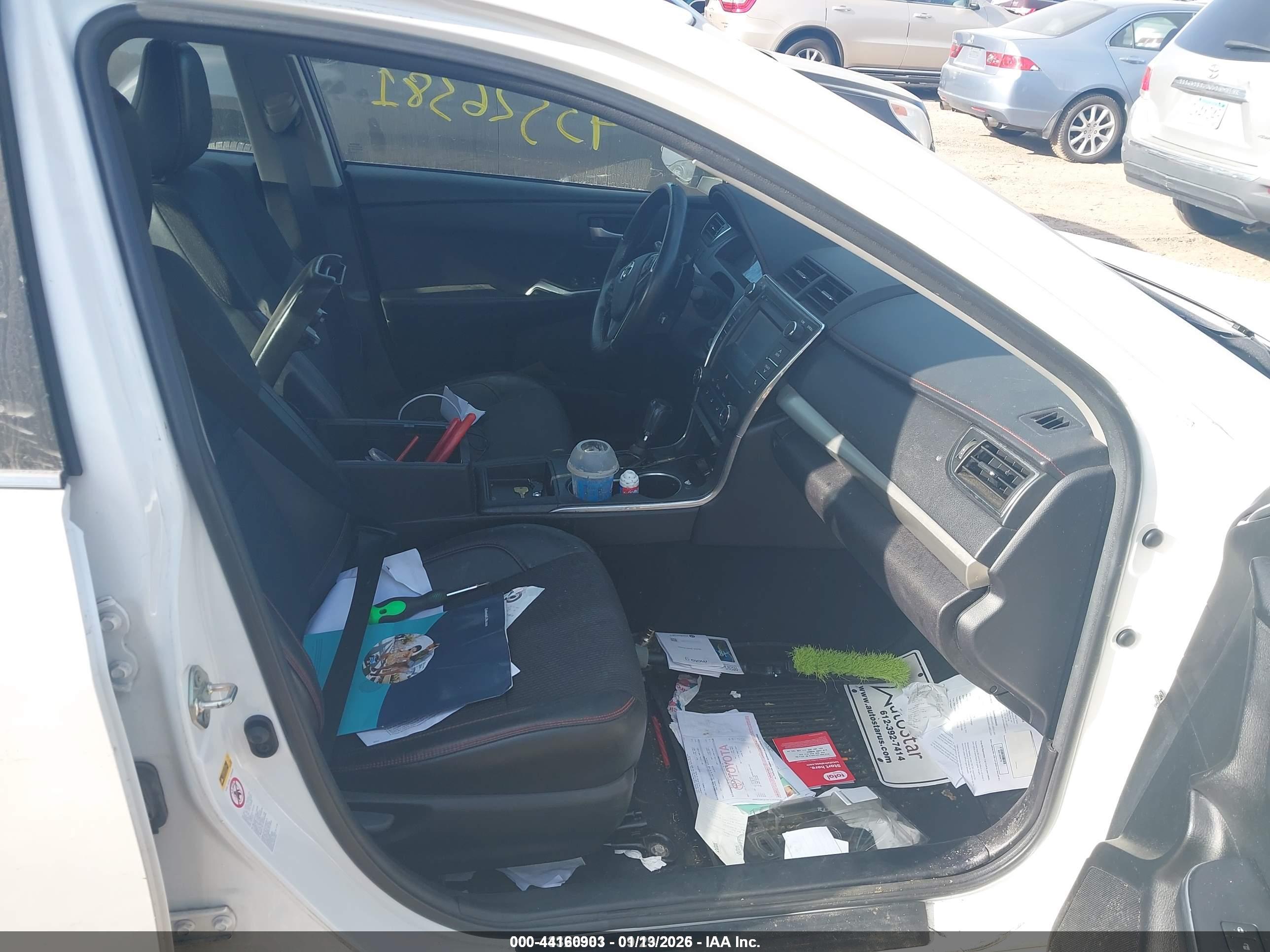 TOYOTA CAMRY image 5