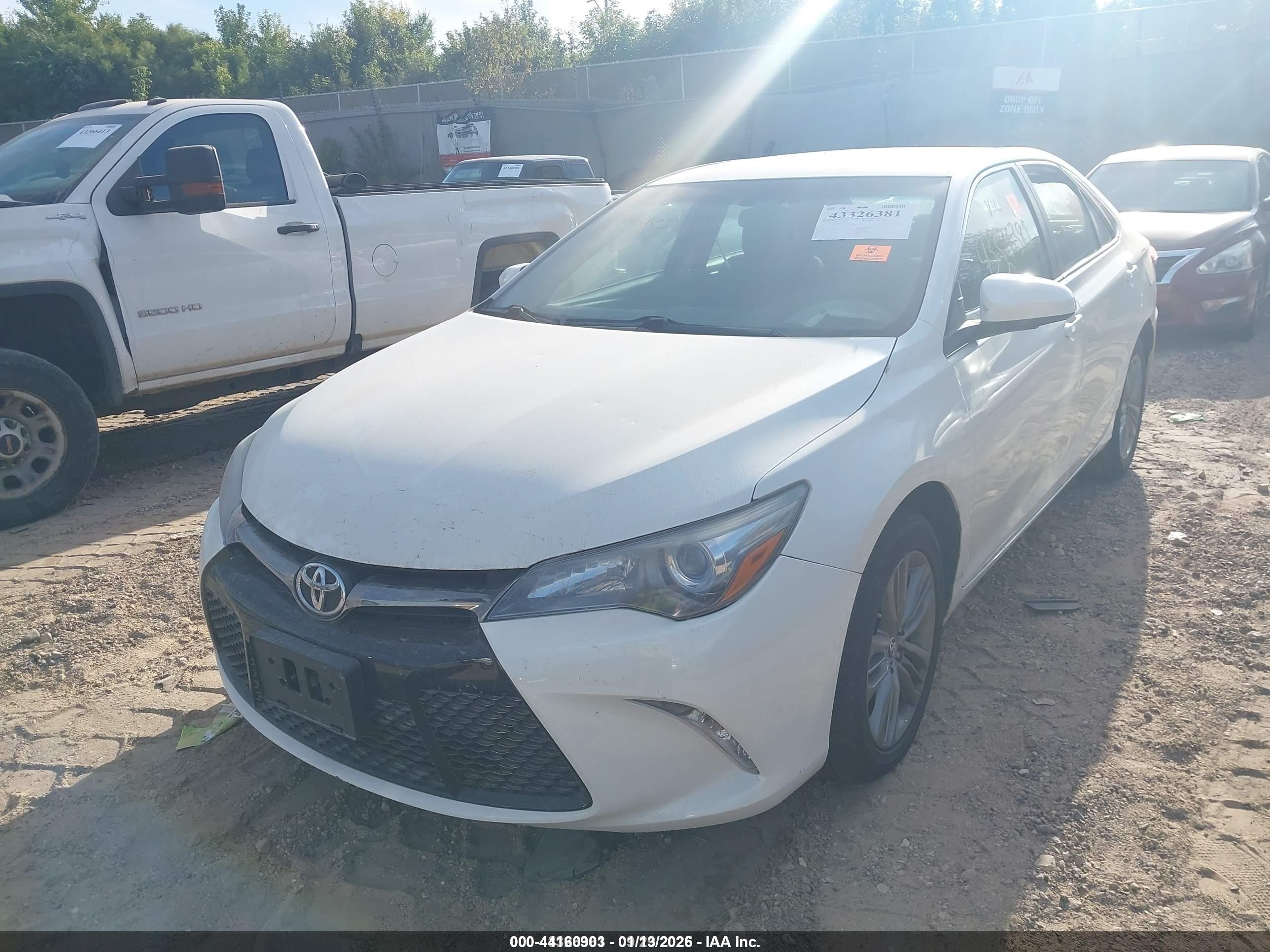TOYOTA CAMRY image 6