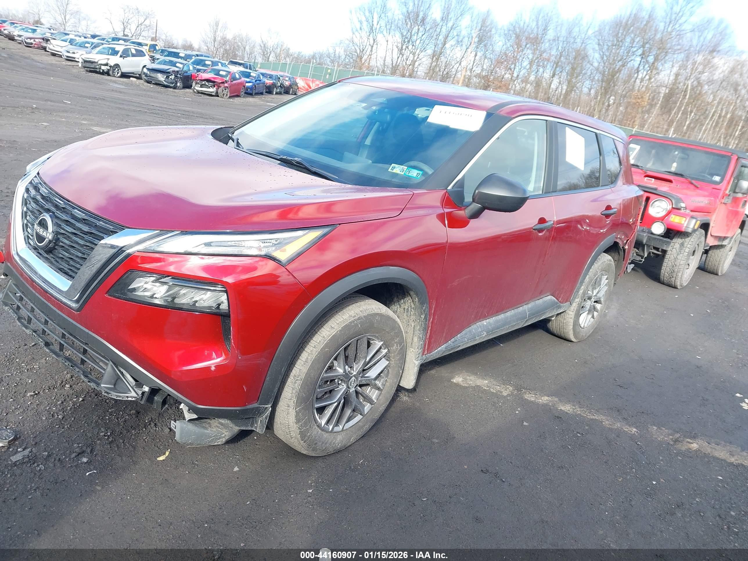 NISSAN ROGUE image 2