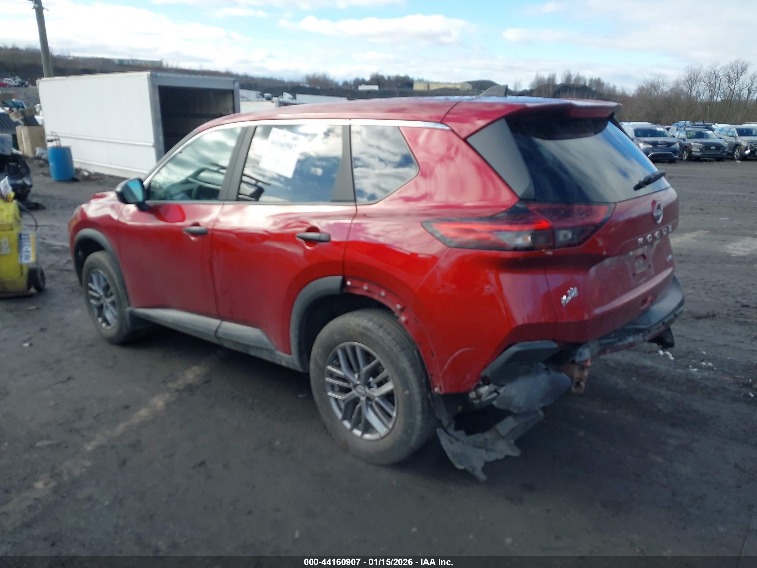 NISSAN ROGUE image 3