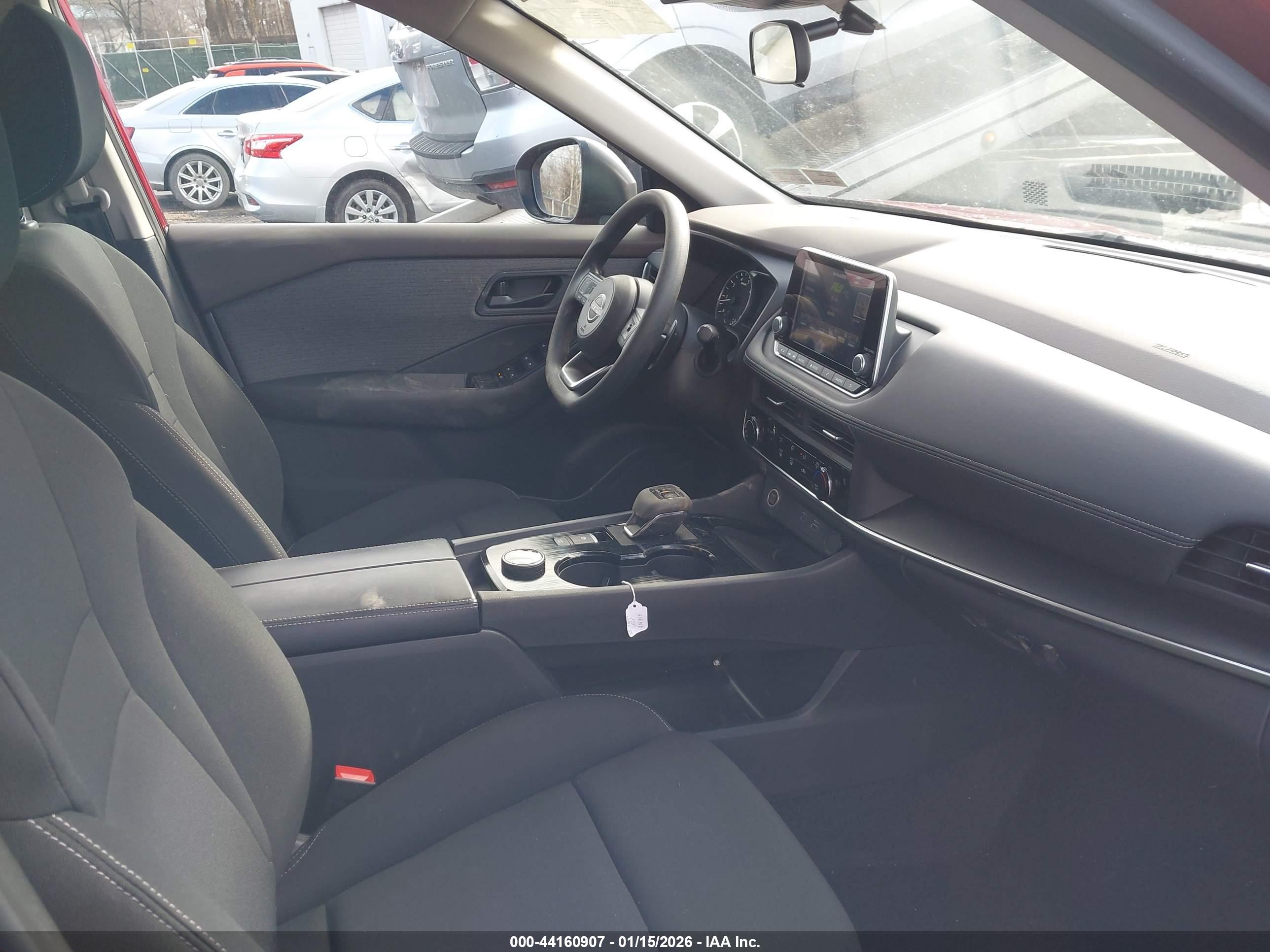 NISSAN ROGUE image 5
