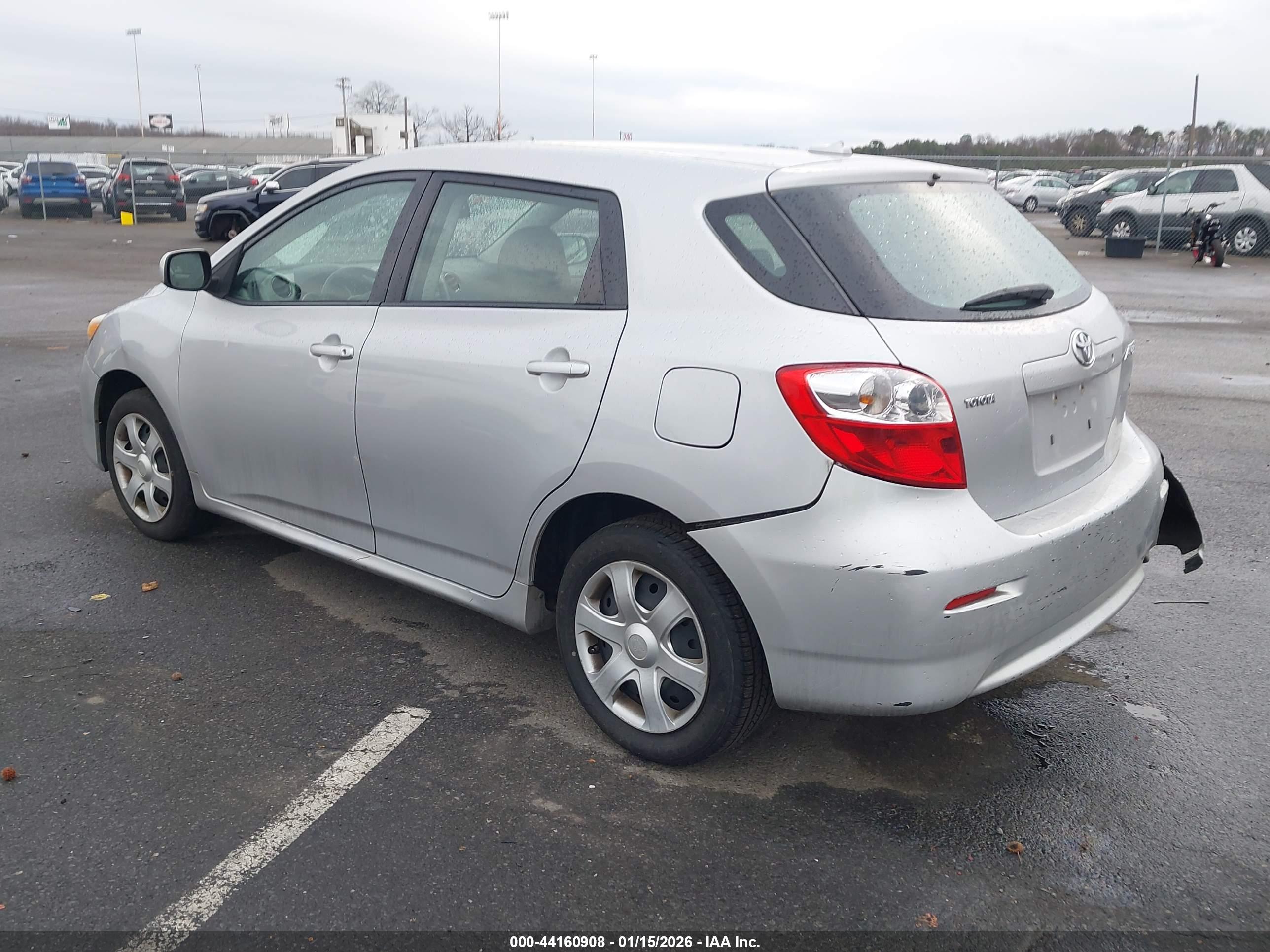TOYOTA MATRIX image 3