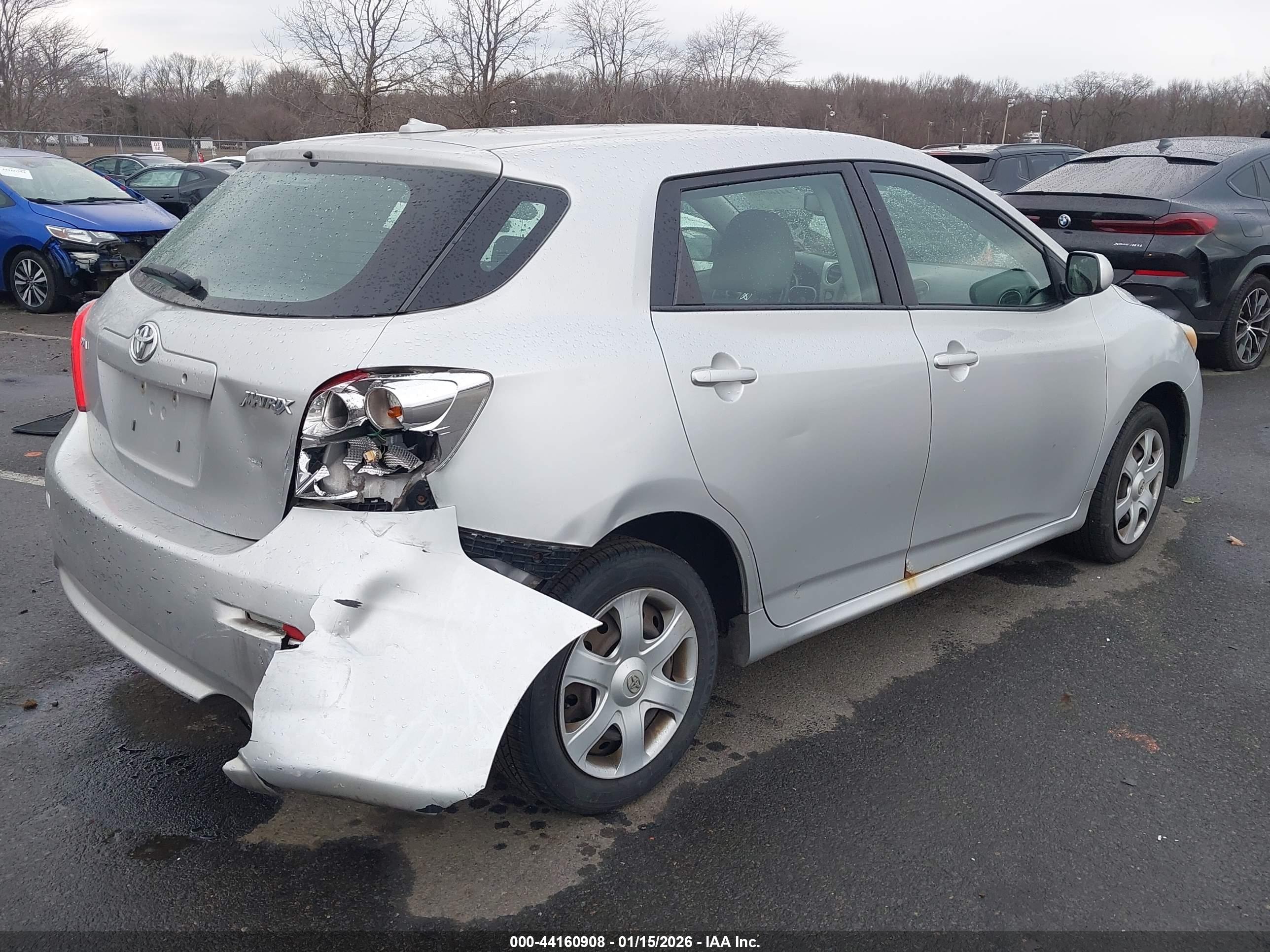 TOYOTA MATRIX image 4
