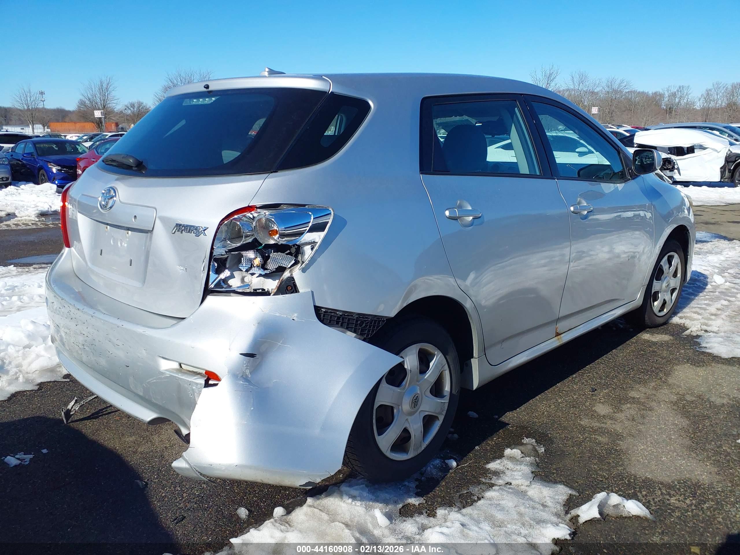 TOYOTA MATRIX image 6