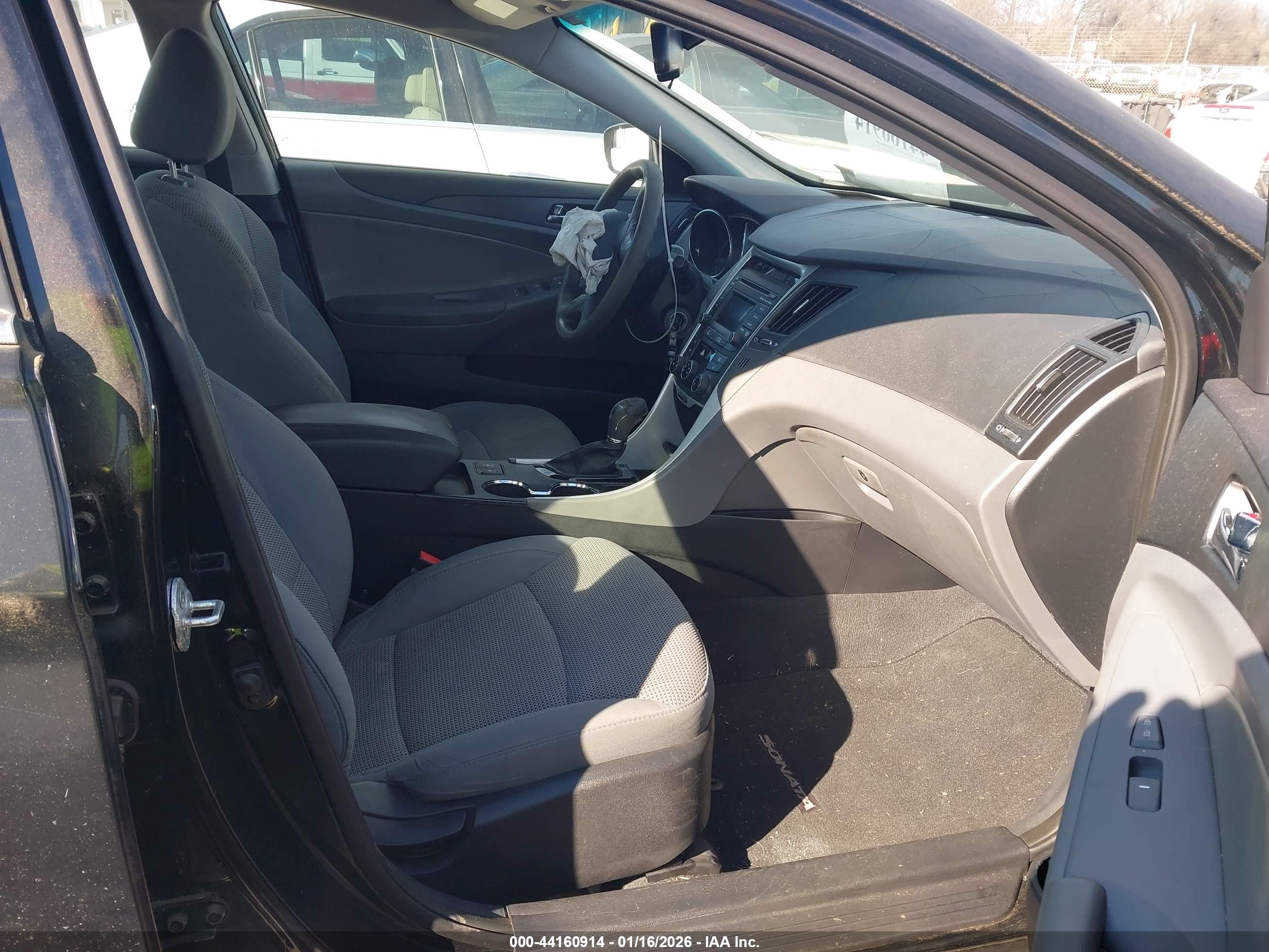 HYUNDAI SONATA image 5