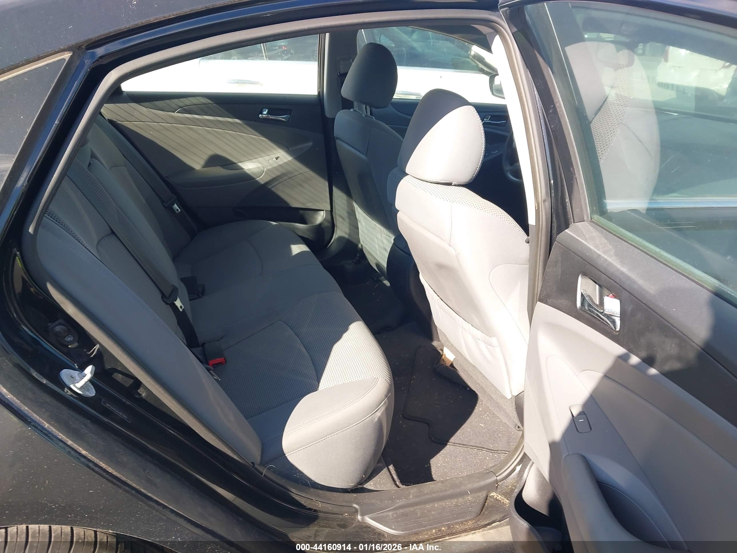 HYUNDAI SONATA image 8