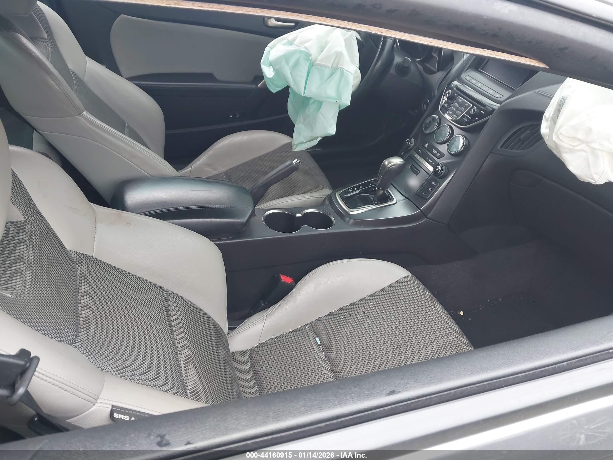 HYUNDAI GENESIS image 5