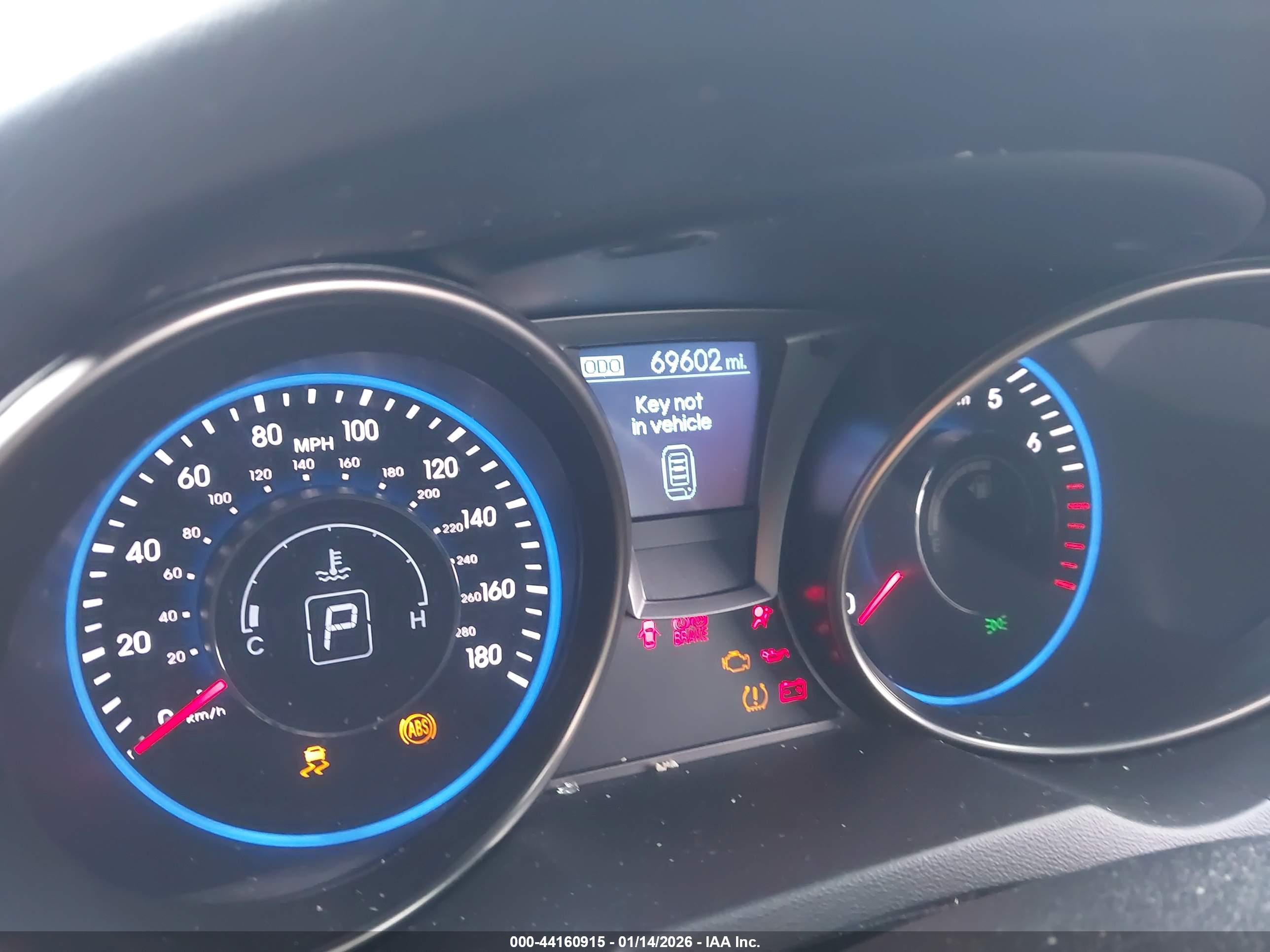 HYUNDAI GENESIS image 7