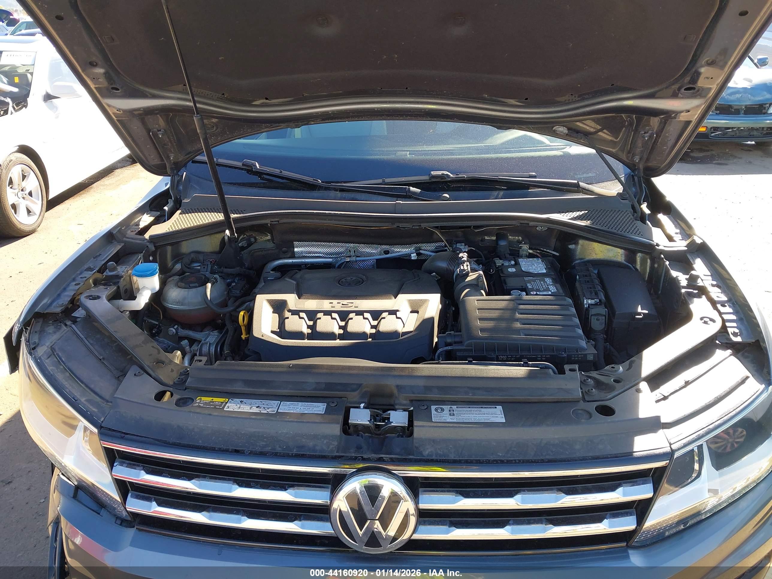 VOLKSWAGEN TIGUAN image 10