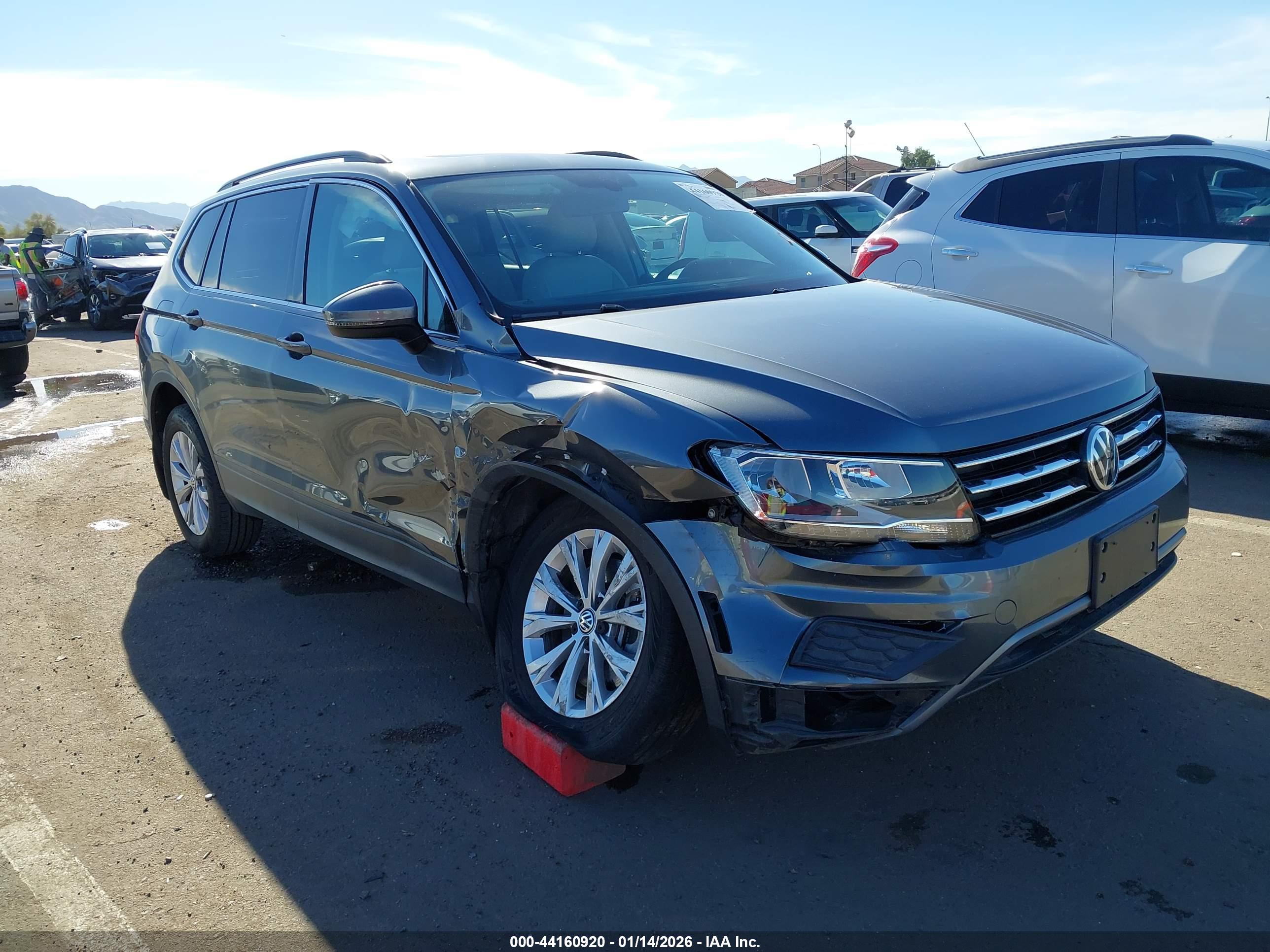 VOLKSWAGEN TIGUAN image 6