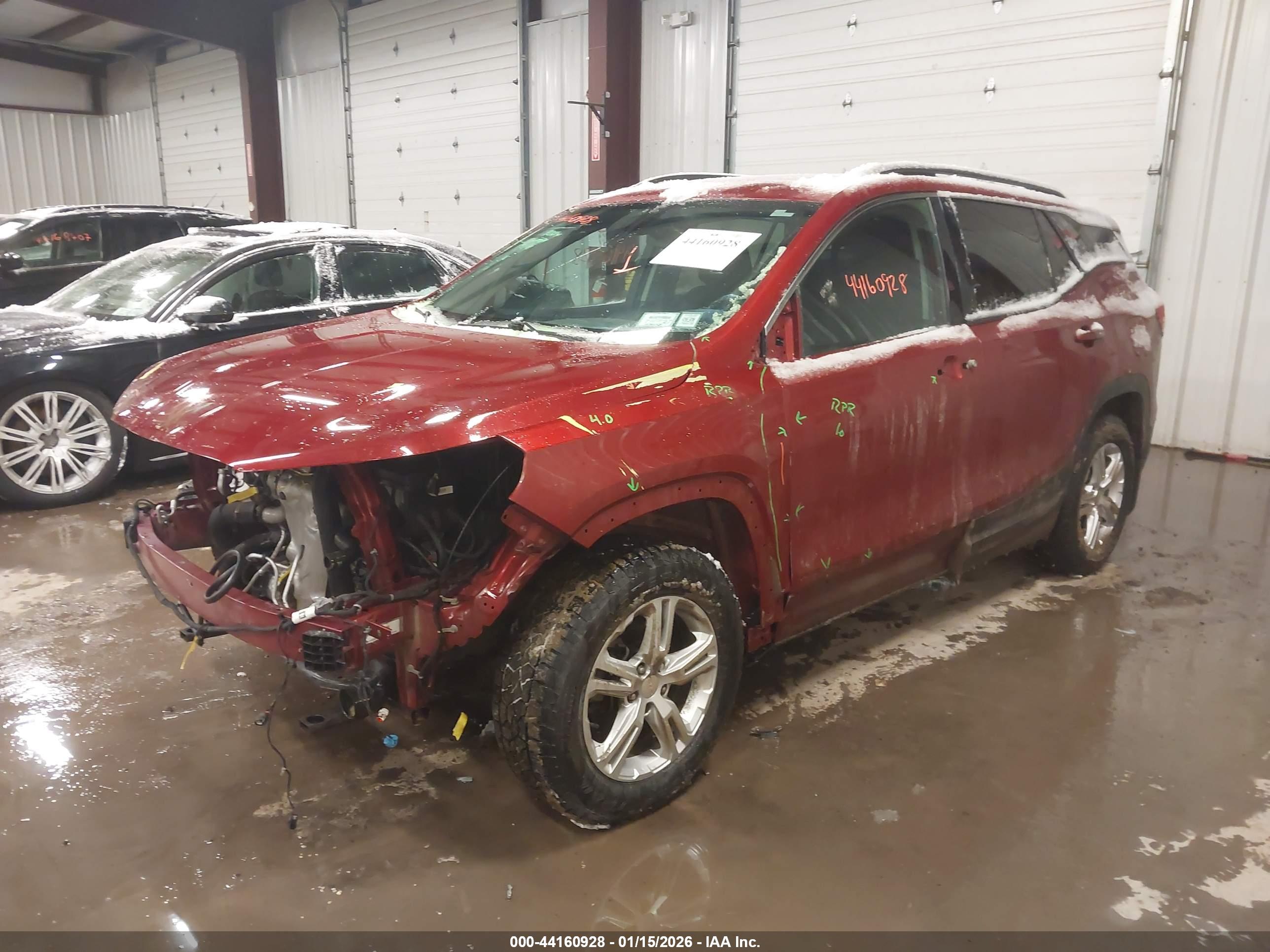 GMC TERRAIN image 2