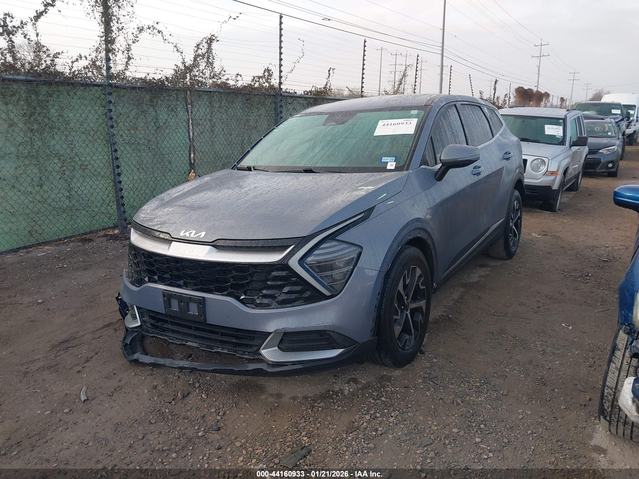 KIA SPORTAGE image 2