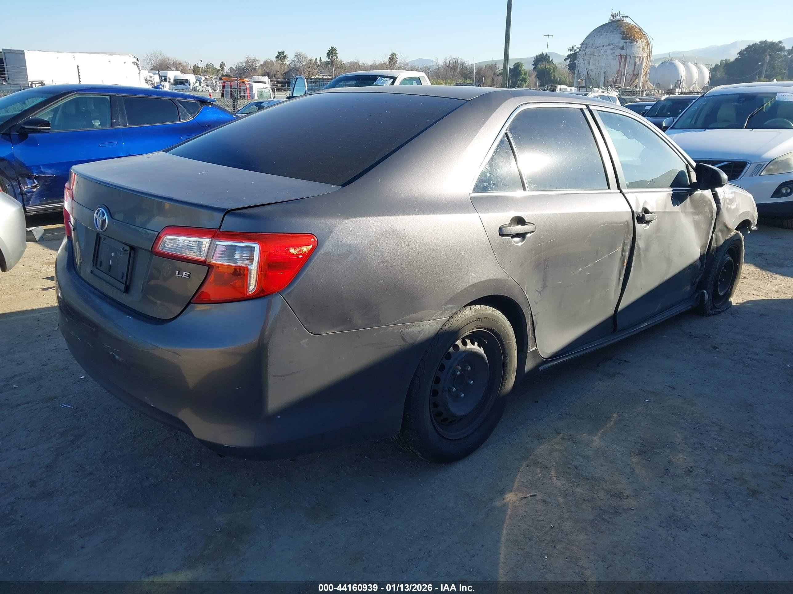 TOYOTA CAMRY image 4