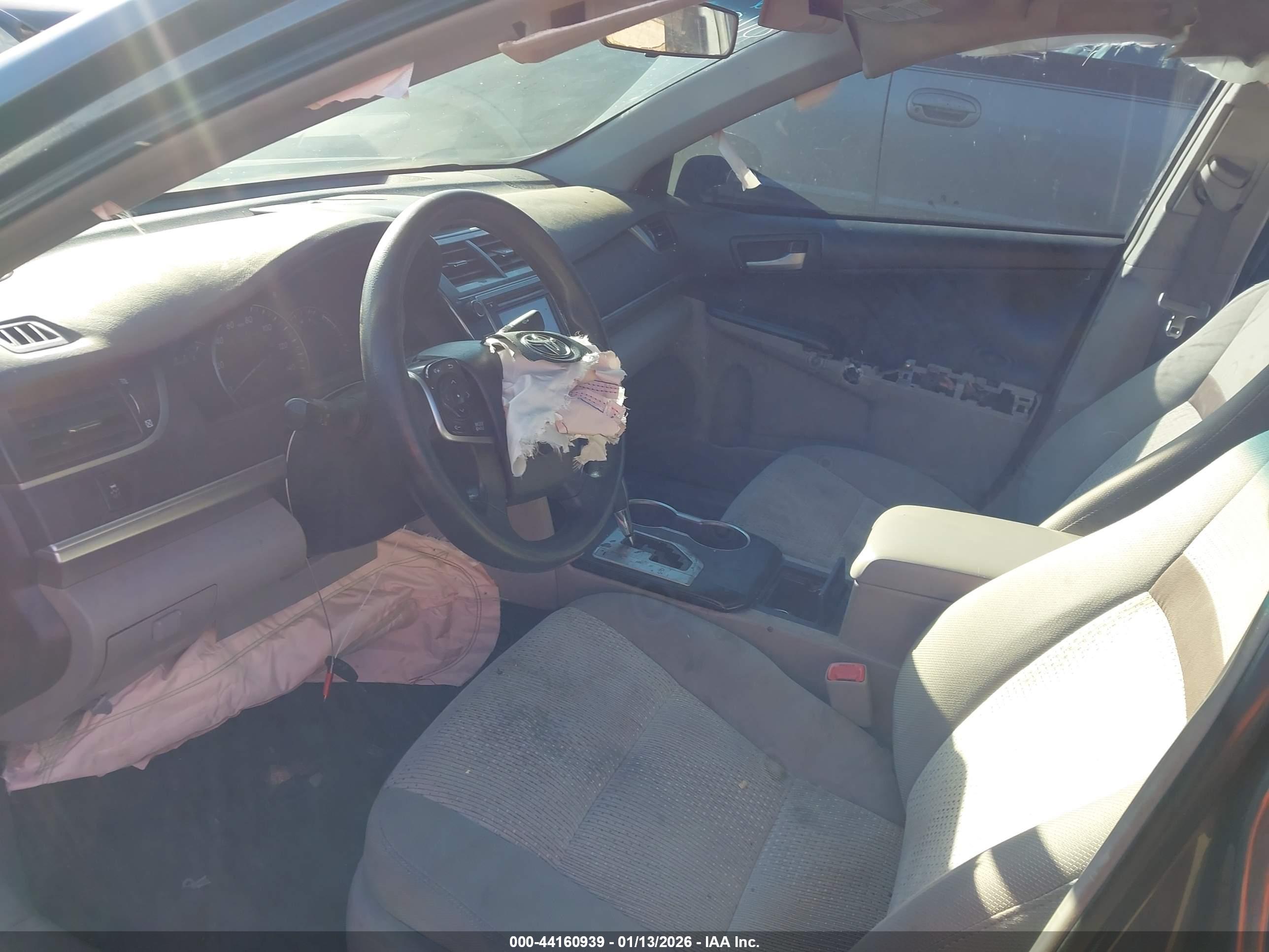 TOYOTA CAMRY image 5