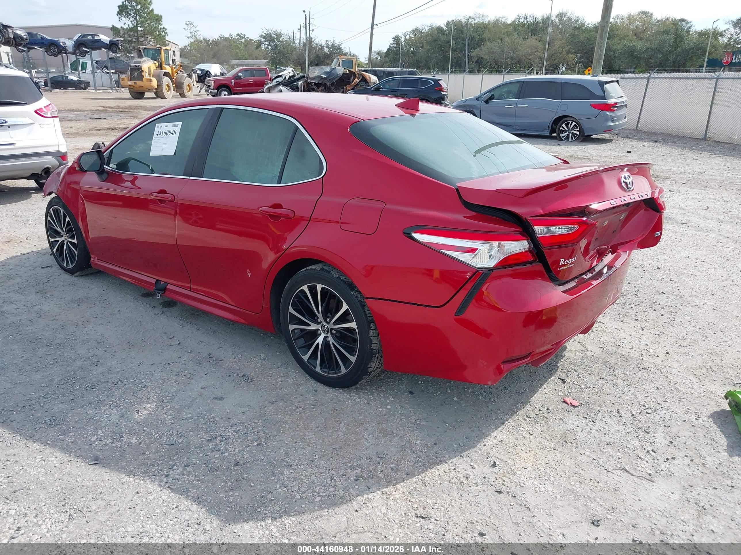 TOYOTA CAMRY image 3