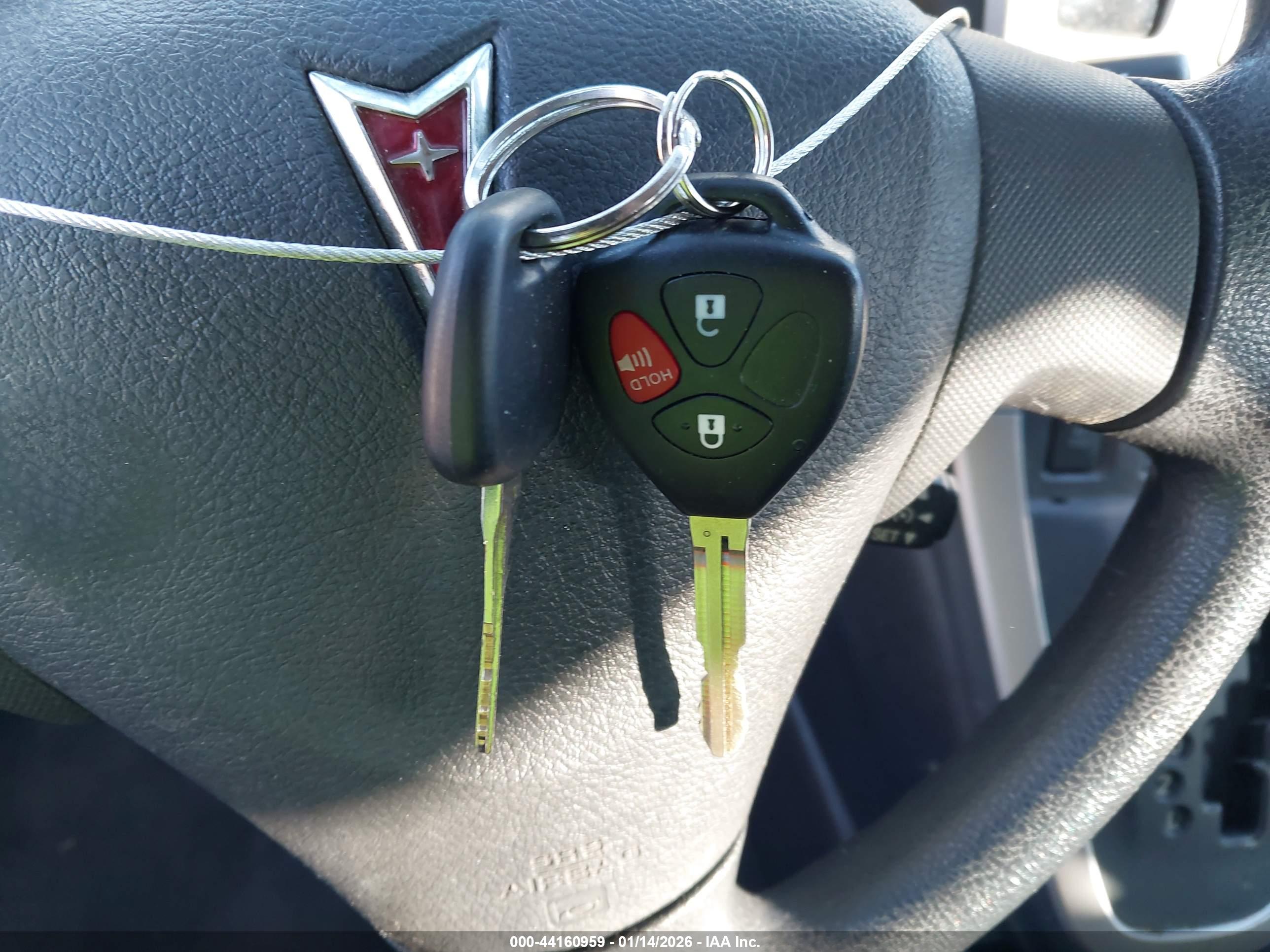 PONTIAC VIBE image 11