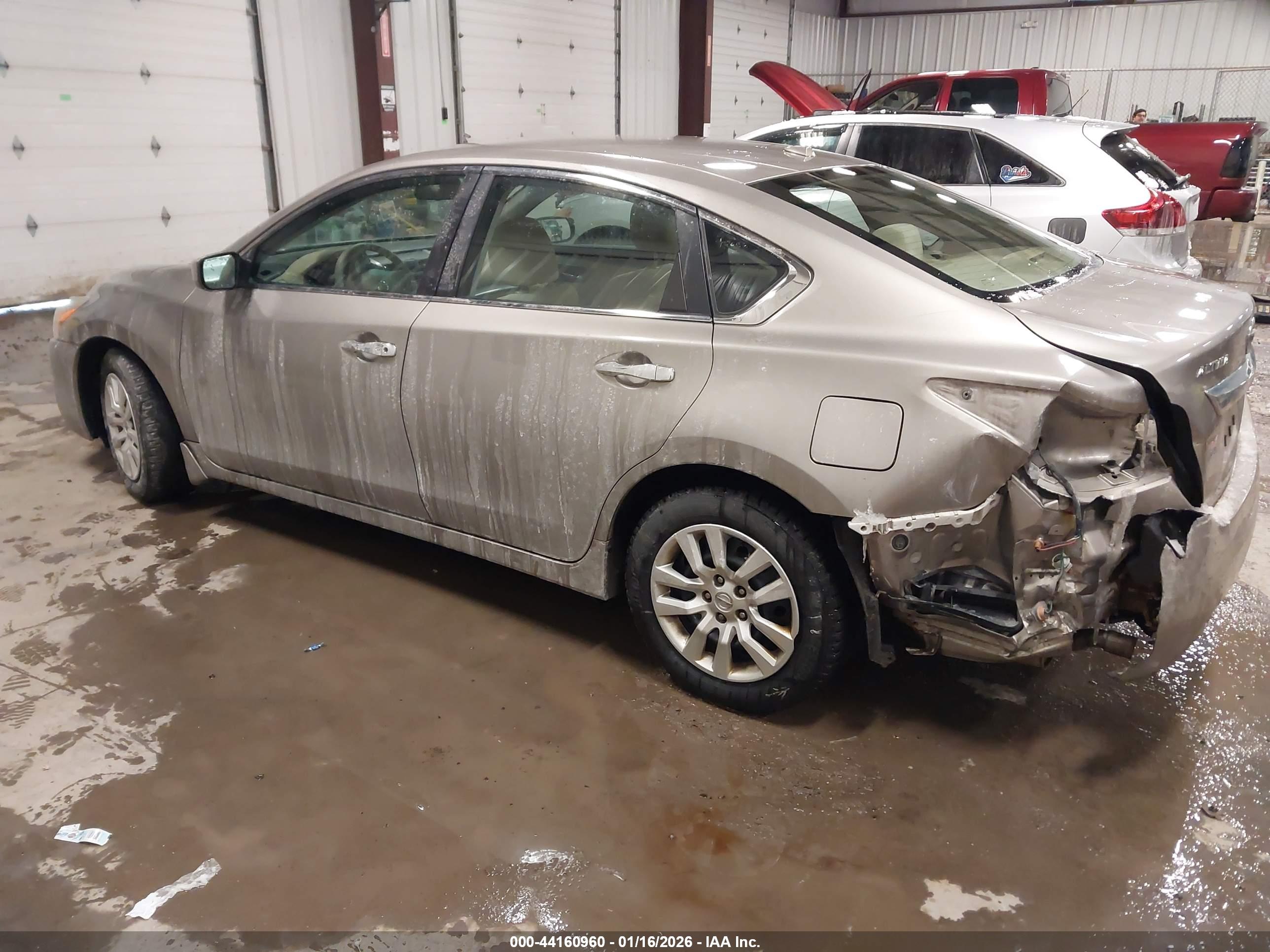 NISSAN ALTIMA image 3