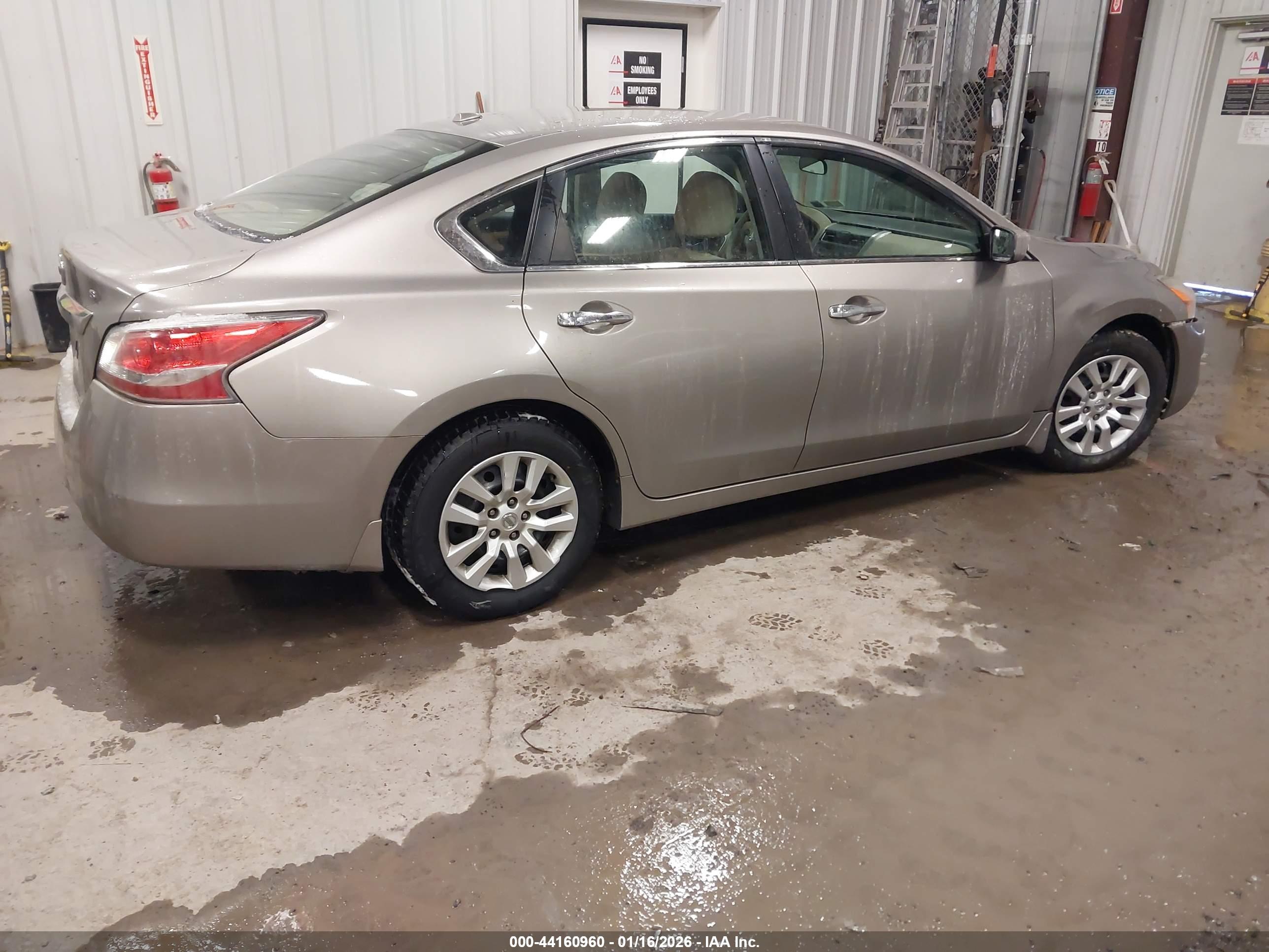 NISSAN ALTIMA image 4