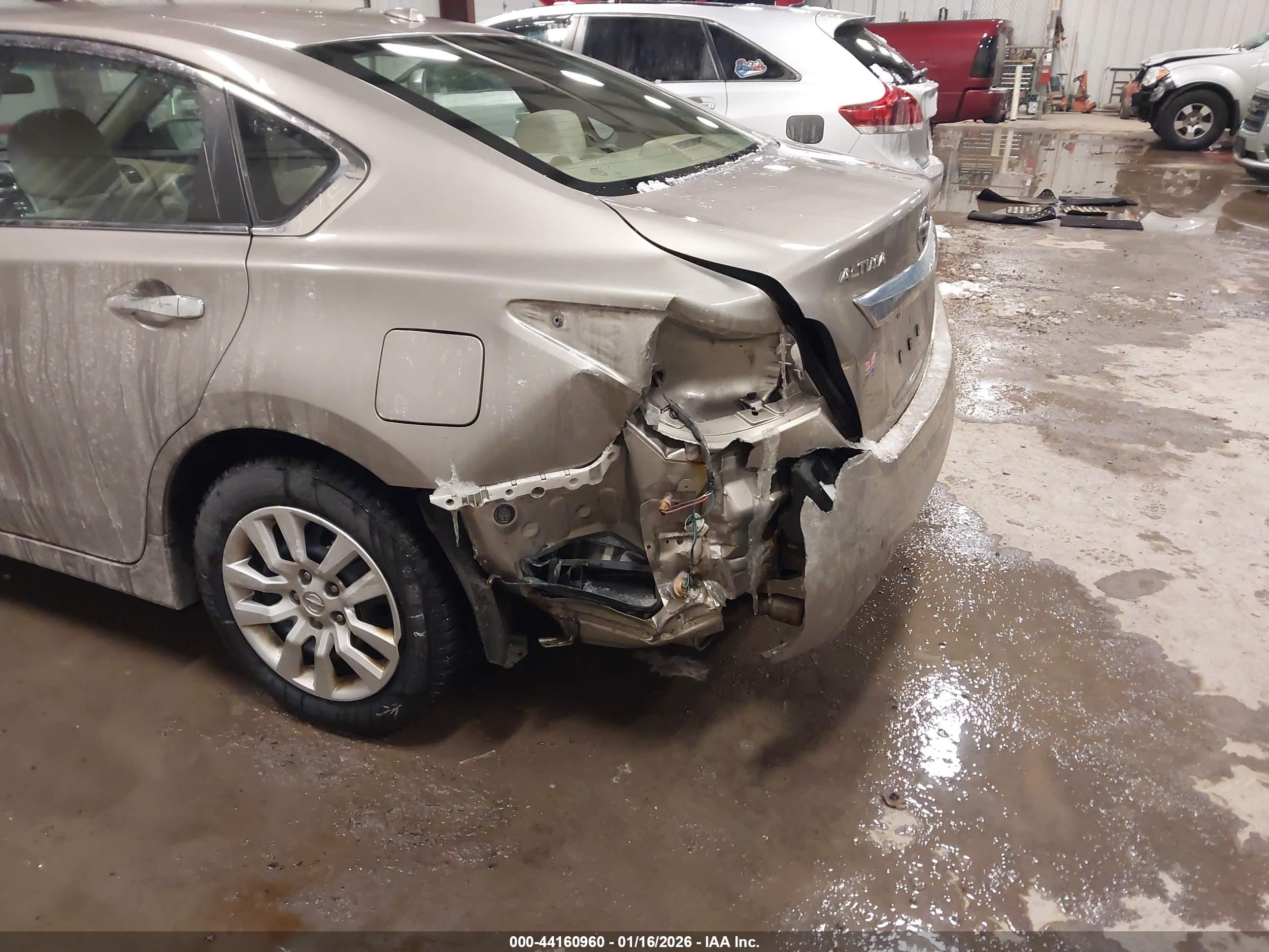 NISSAN ALTIMA image 6
