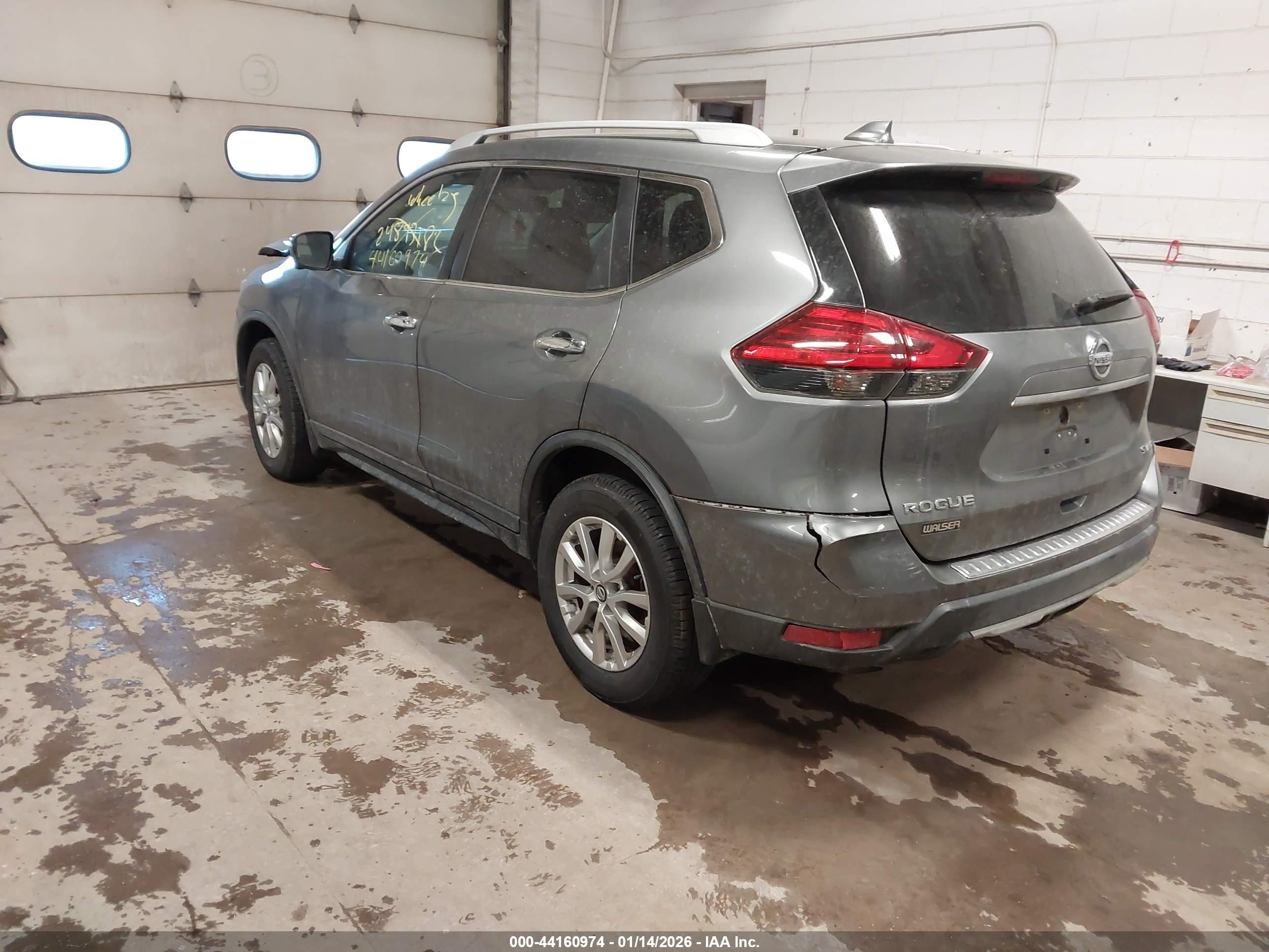 NISSAN ROGUE image 3