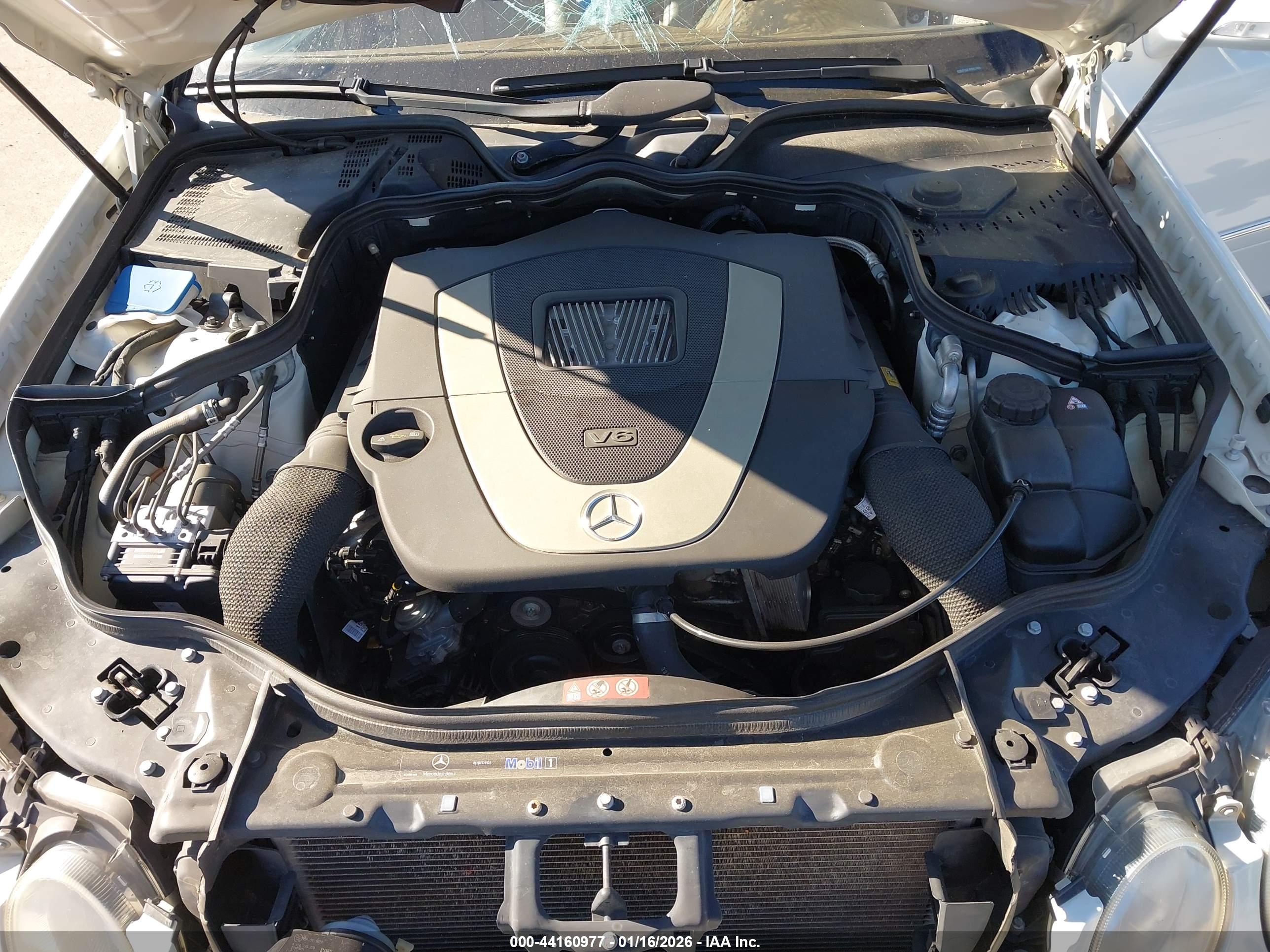 MERCEDES-BENZ E image 10