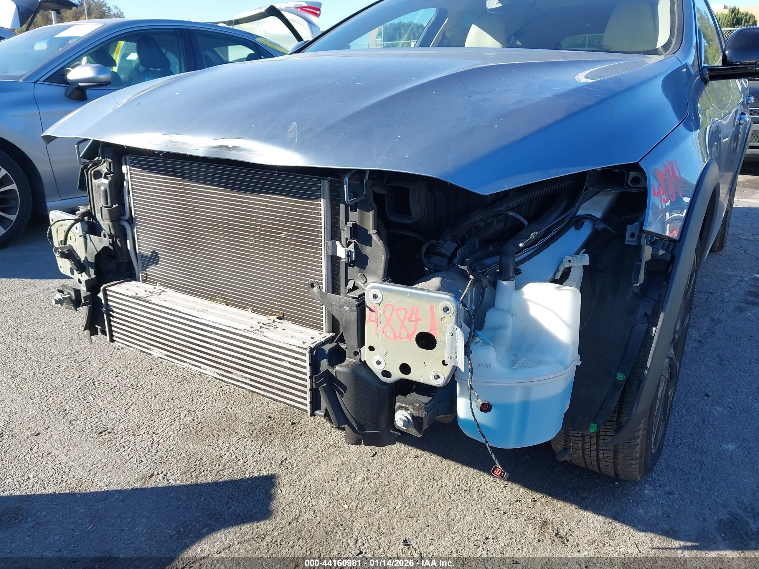 VOLVO V60 image 6